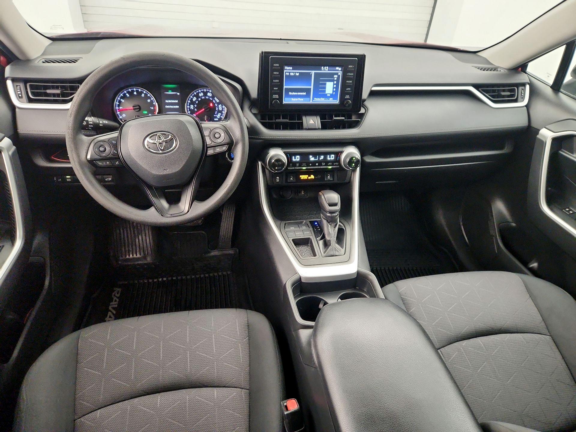 Thumbnail: 2019 Toyota RAV4 - 9