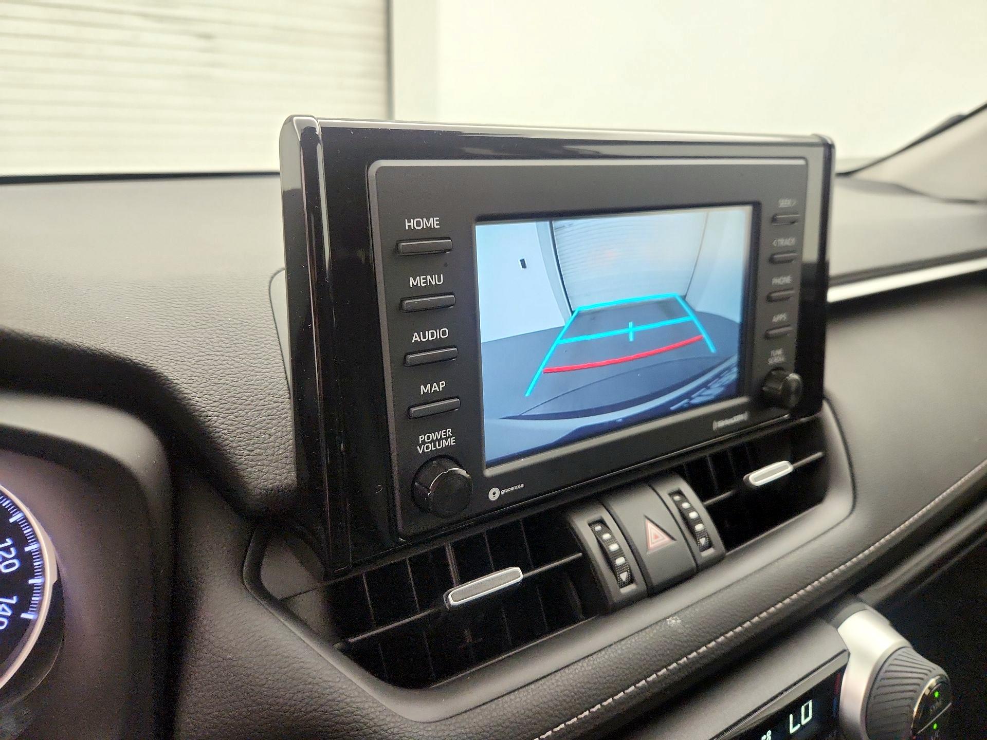 Thumbnail: 2022 Toyota RAV4 - 14