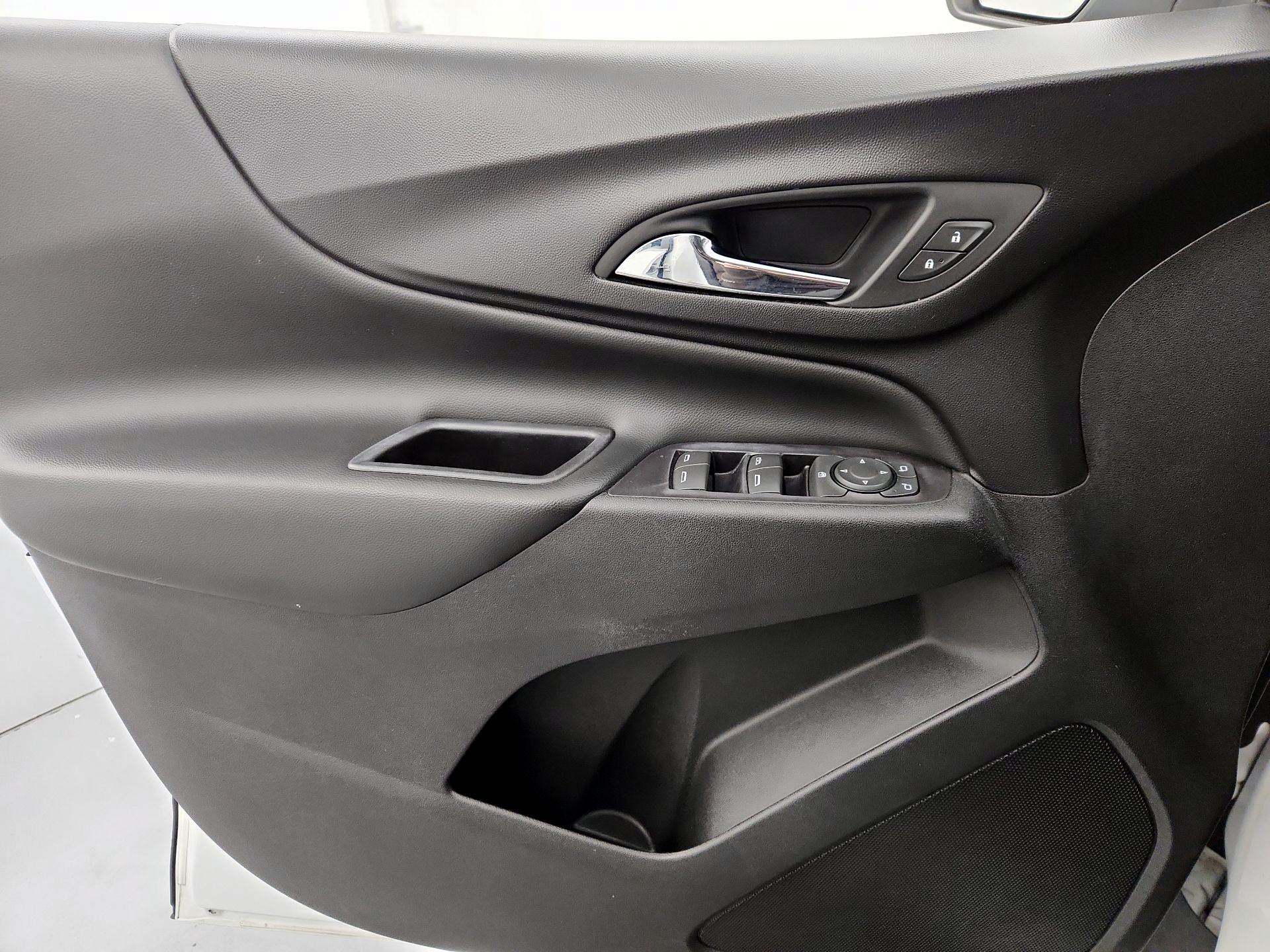 Thumbnail: 2020 Chevrolet Equinox - 12