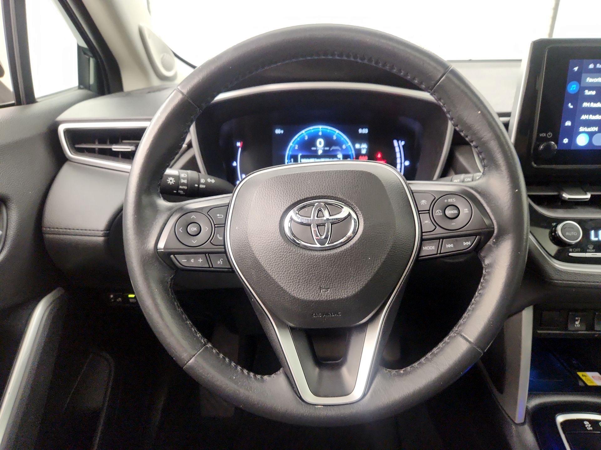 Thumbnail: 2023 Toyota Corolla Cross - 10