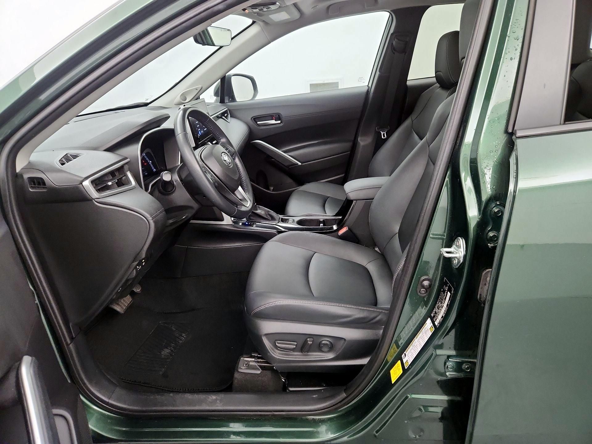 Thumbnail: 2023 Toyota Corolla Cross - 11