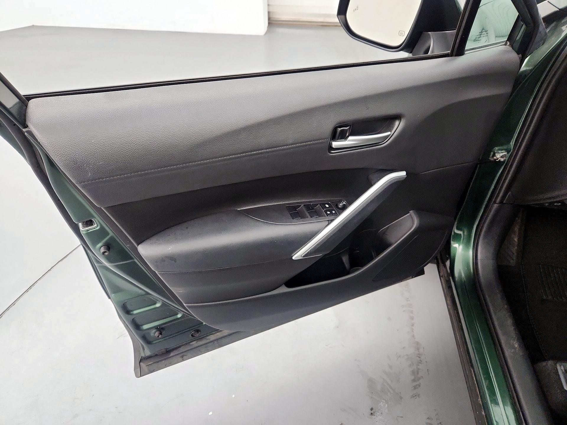 Thumbnail: 2023 Toyota Corolla Cross - 12