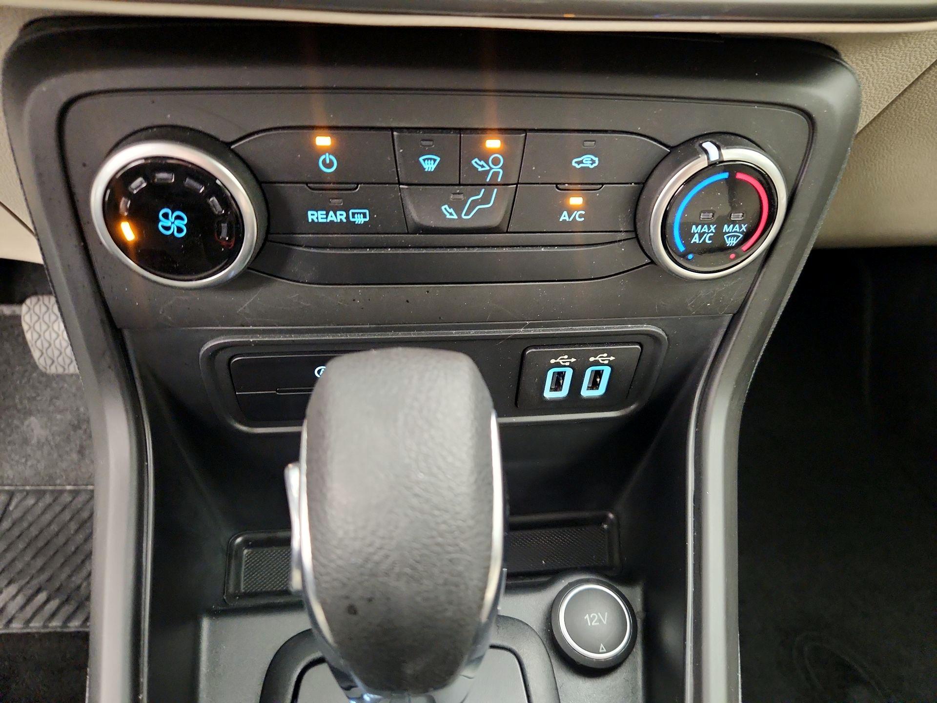 Thumbnail: 2021 Ford EcoSport - 16