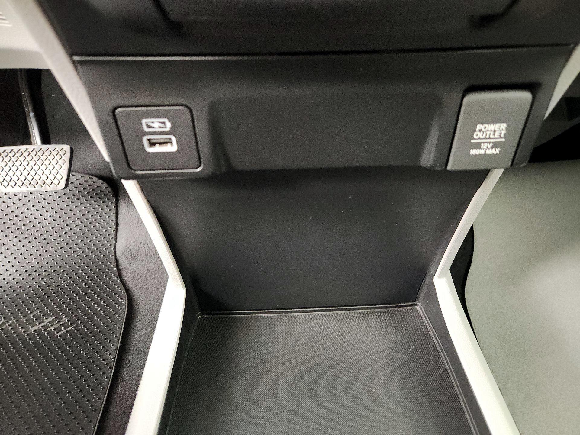 Thumbnail: 2021 Honda Odyssey - 18