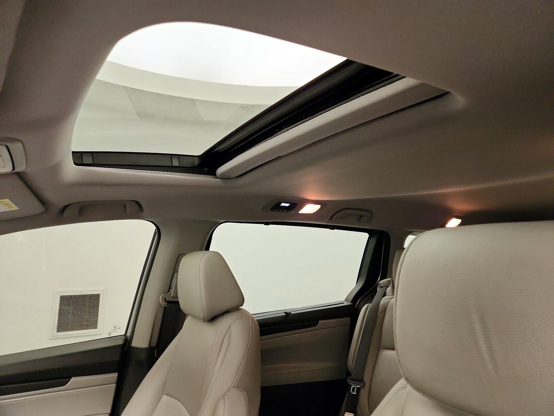 Thumbnail: 2021 Honda Odyssey - 19