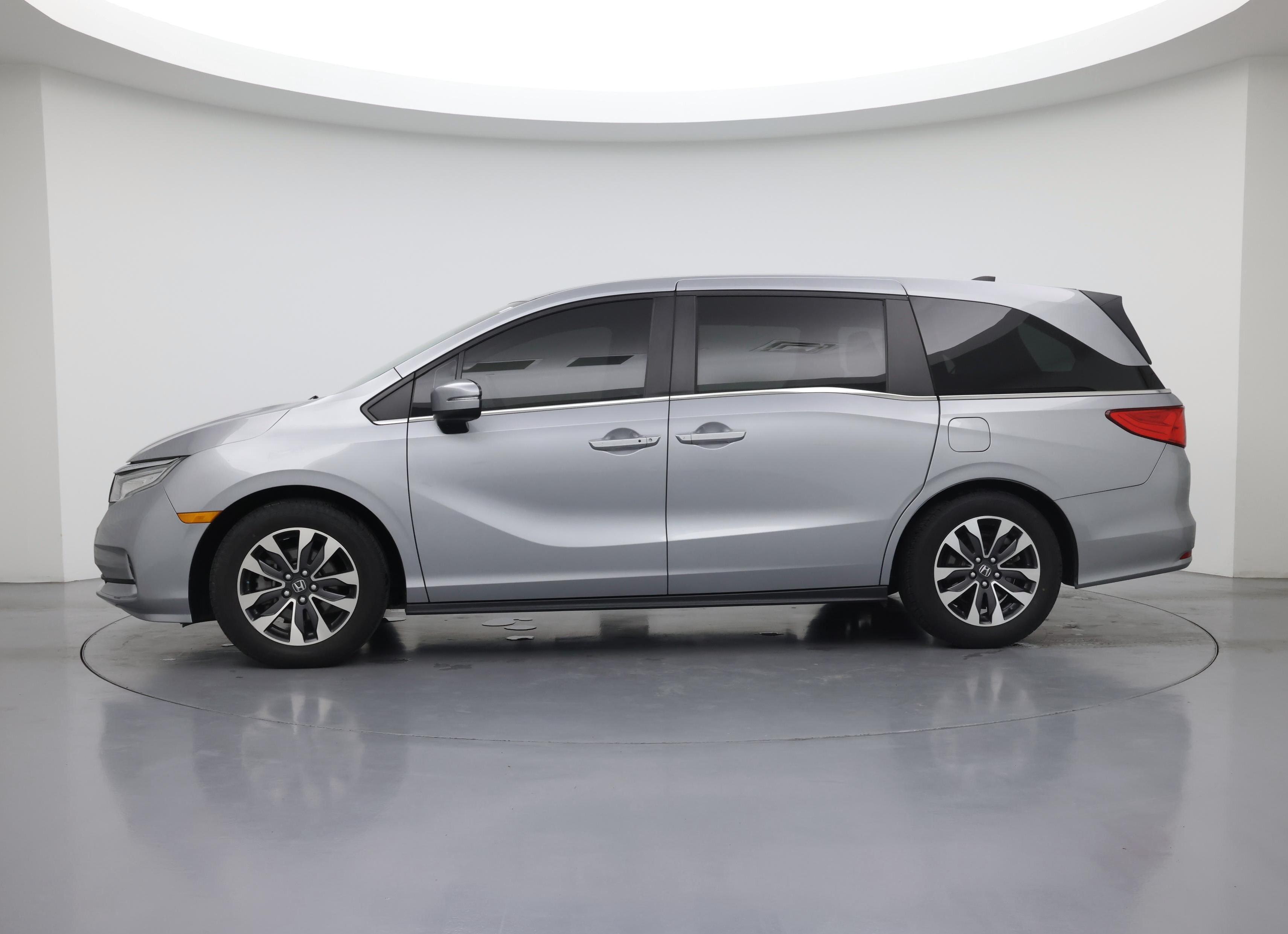 Thumbnail: 2021 Honda Odyssey - 3