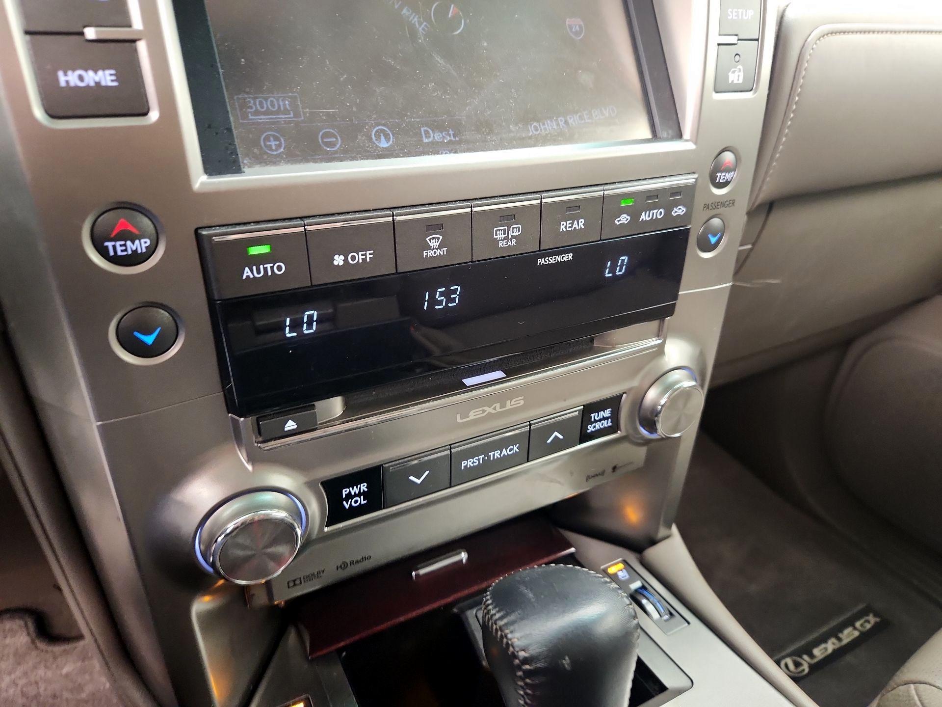 Thumbnail: 2015 Lexus GX - 17