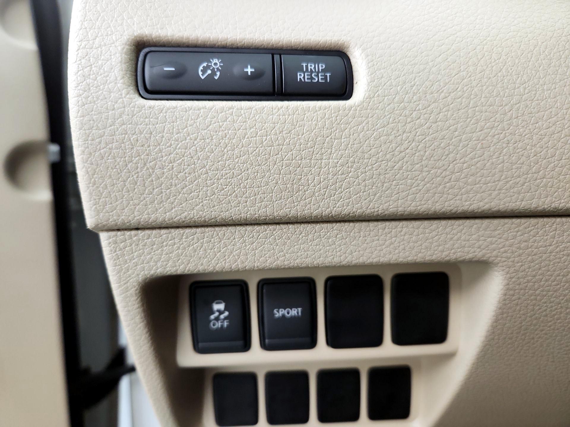 Thumbnail: 2014 Nissan Rogue - 13