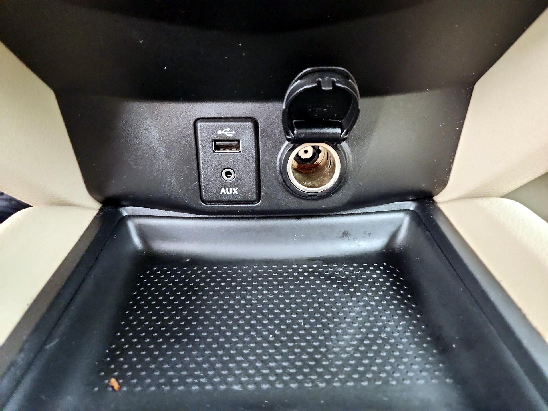 Thumbnail: 2014 Nissan Rogue - 18