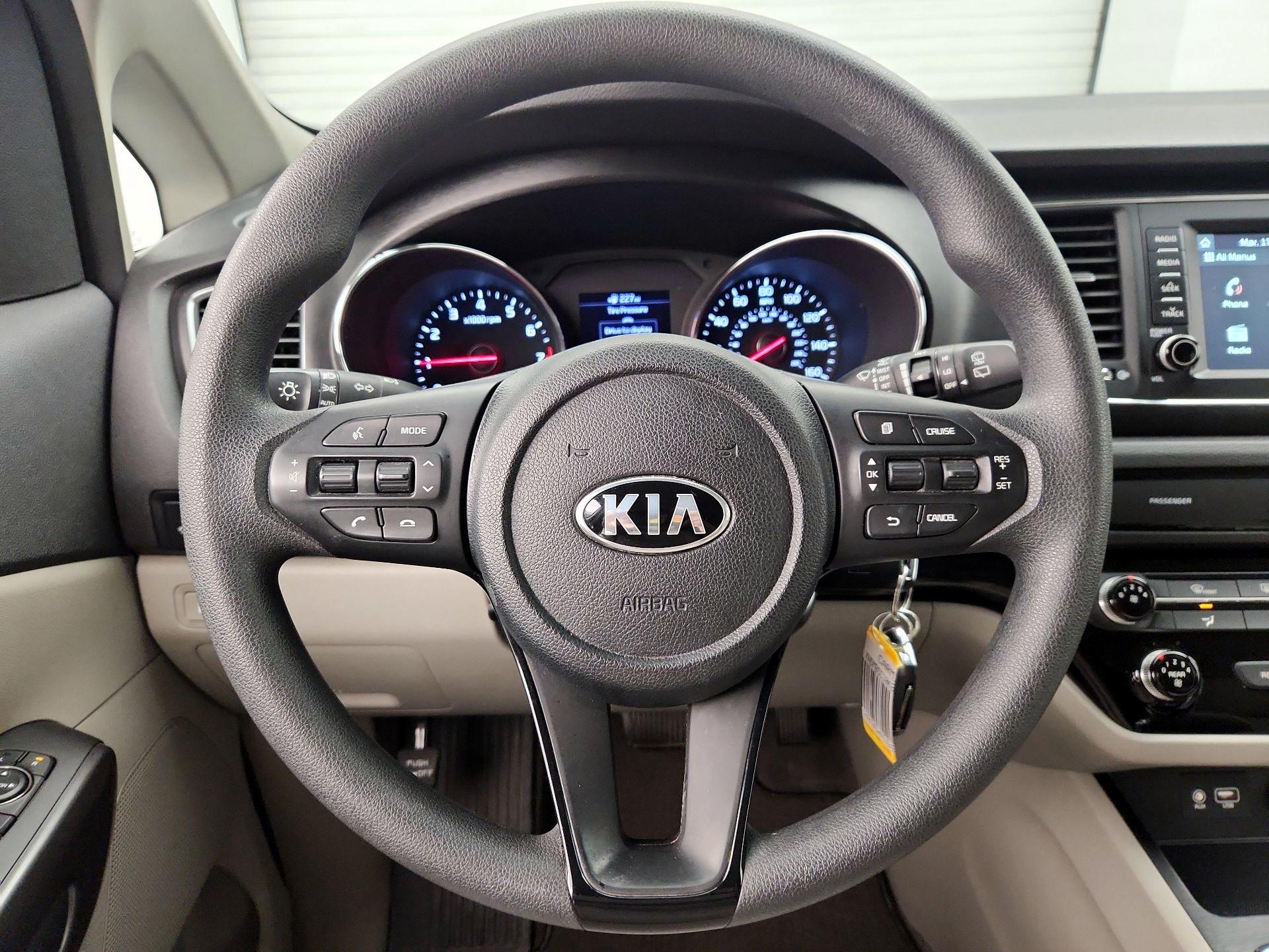 Thumbnail: 2019 Kia Sedona - 10