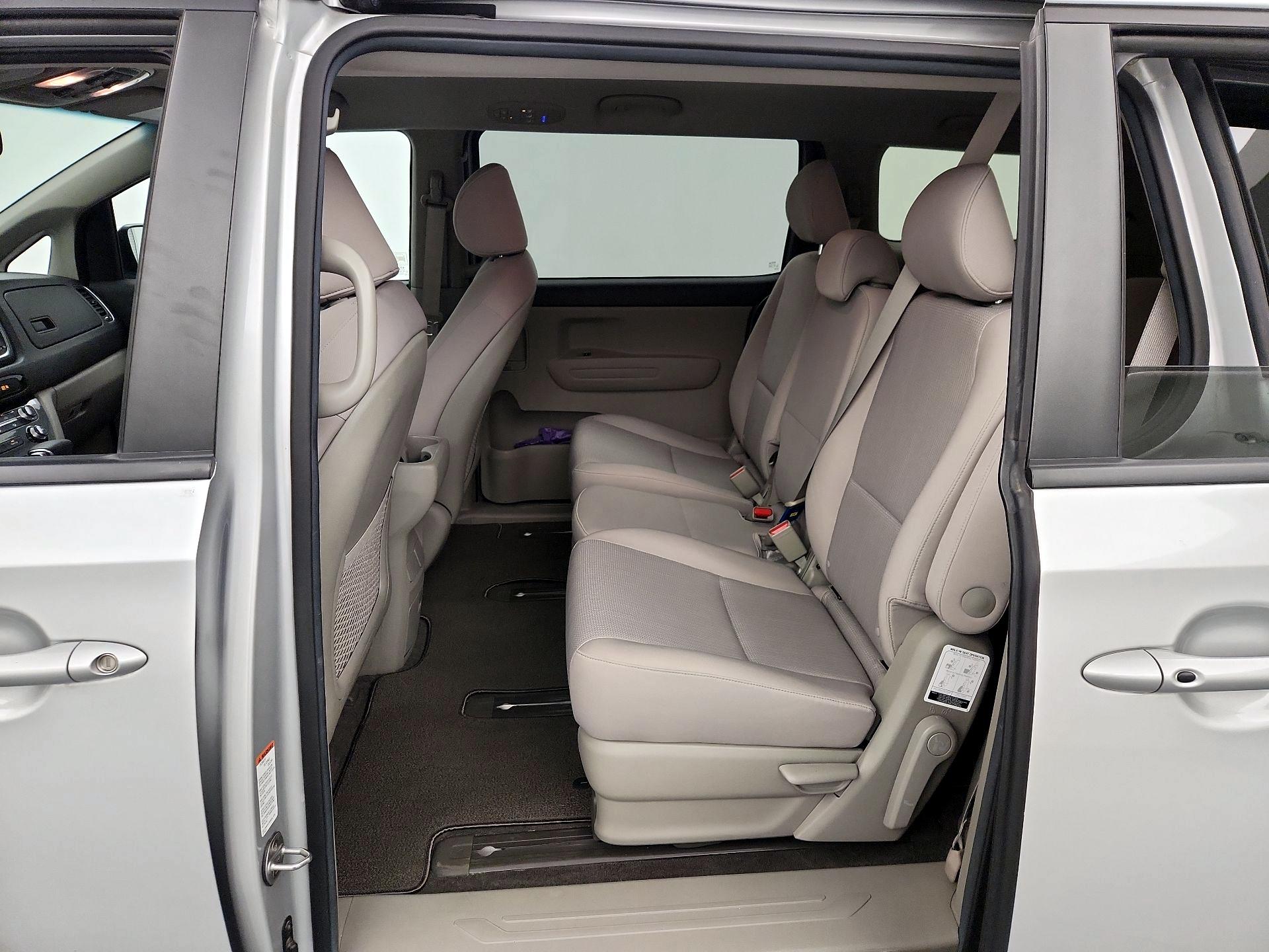 Thumbnail: 2019 Kia Sedona - 19