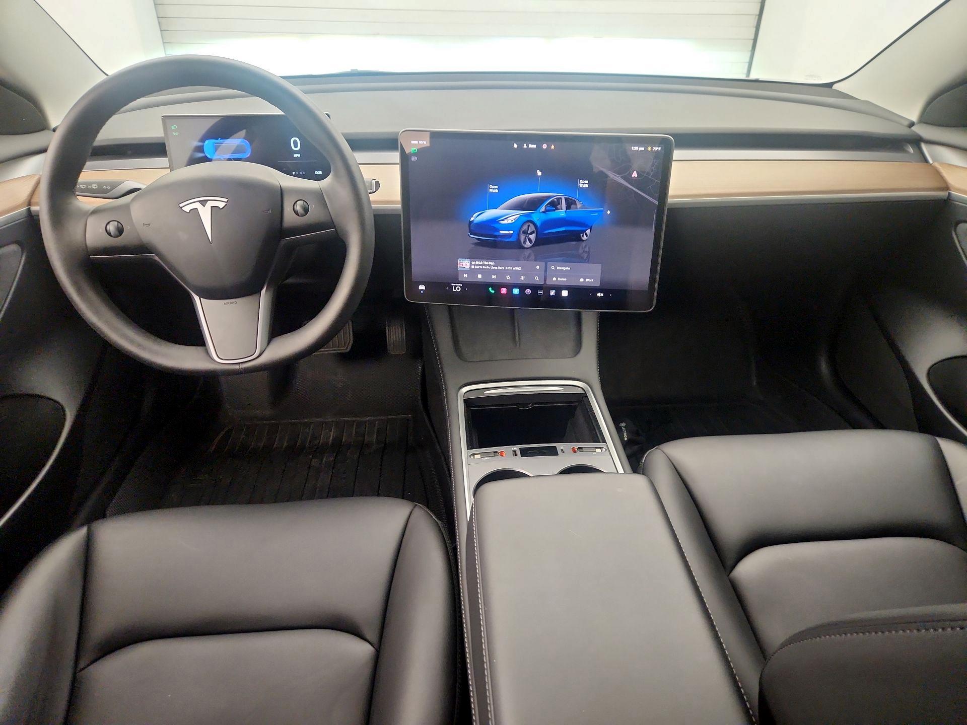 Thumbnail: 2023 Tesla Model 3 - 9