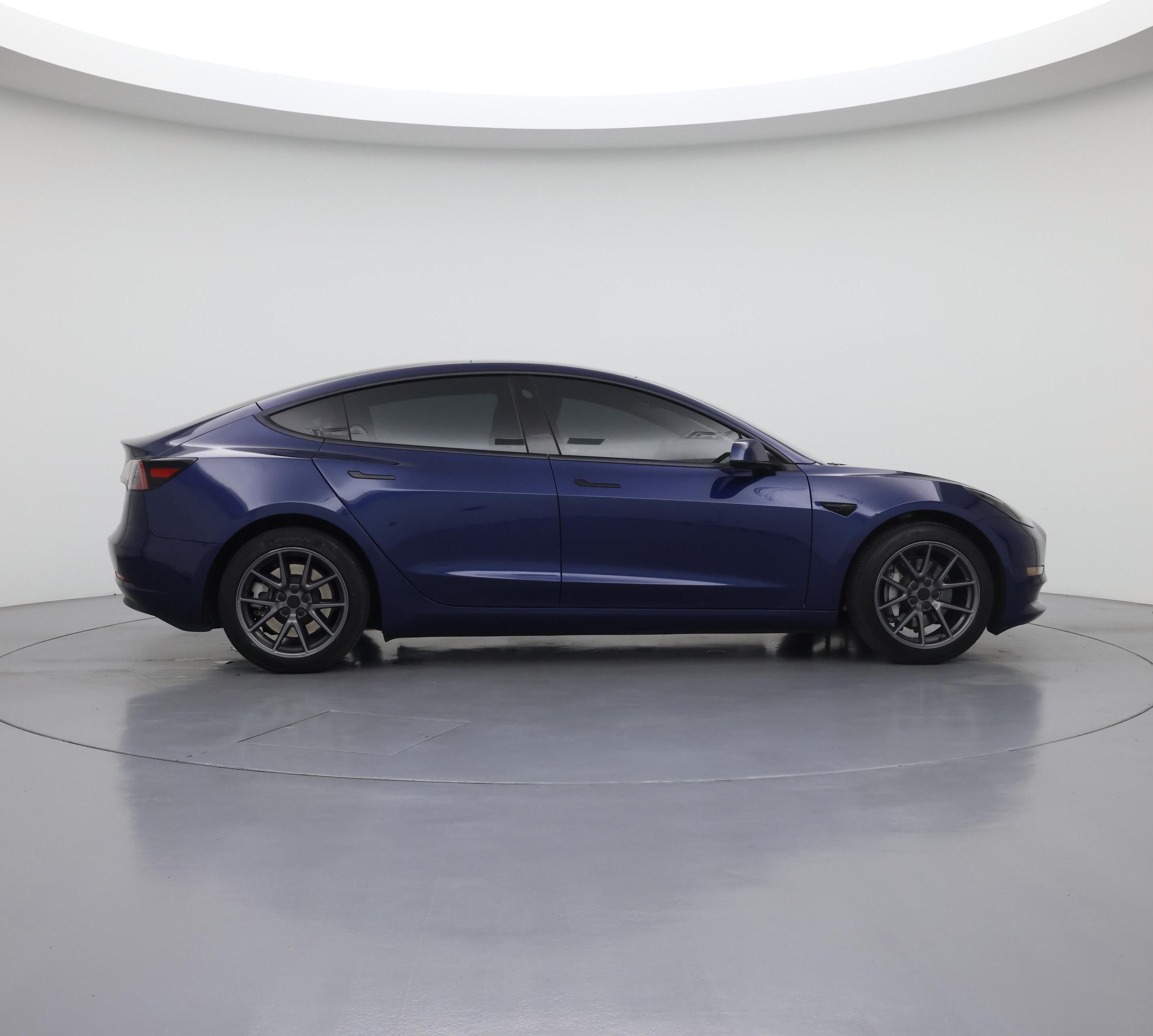 Thumbnail: 2023 Tesla Model 3 - 7