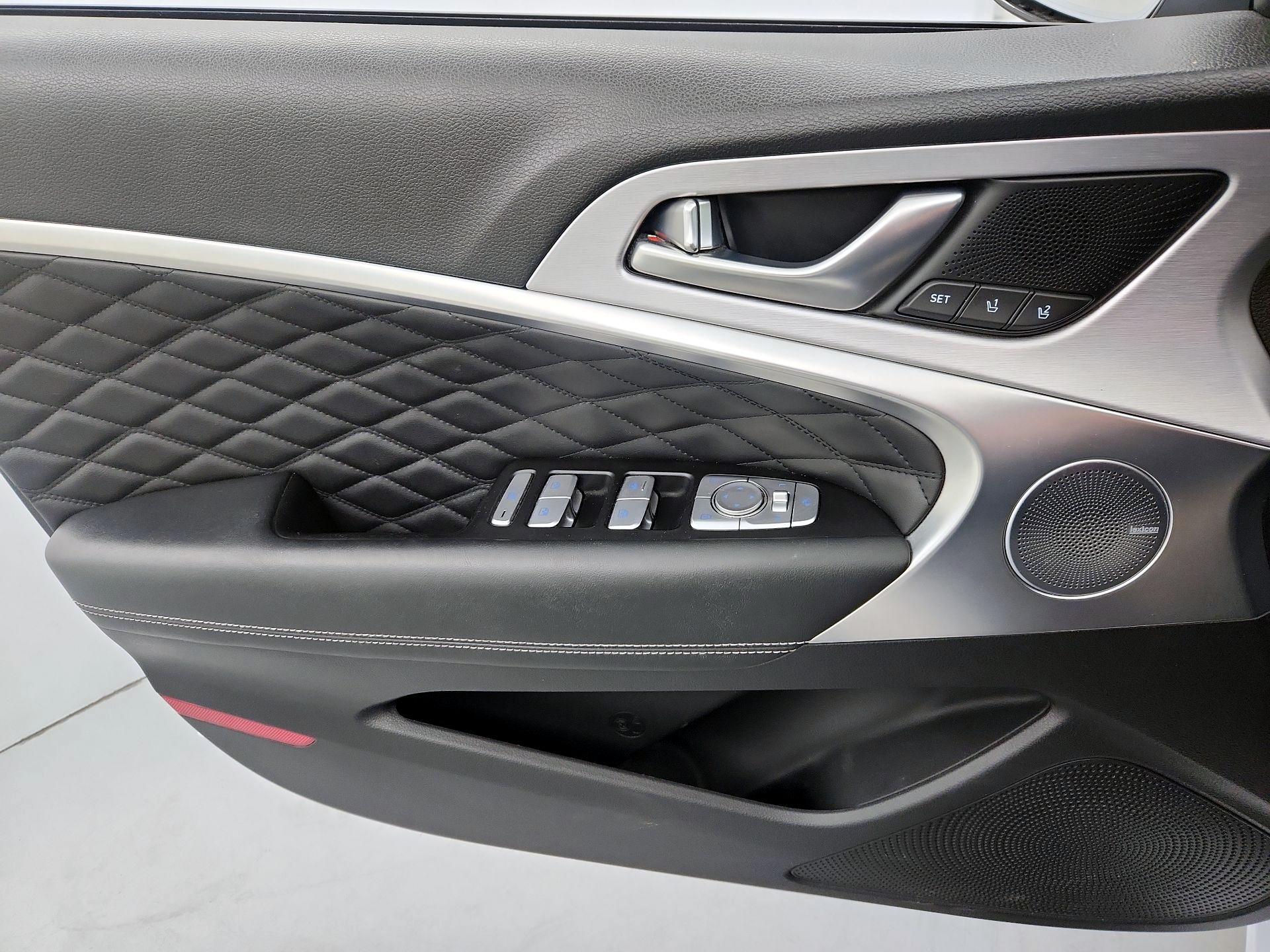 Thumbnail: 2019 Genesis G70 - 12