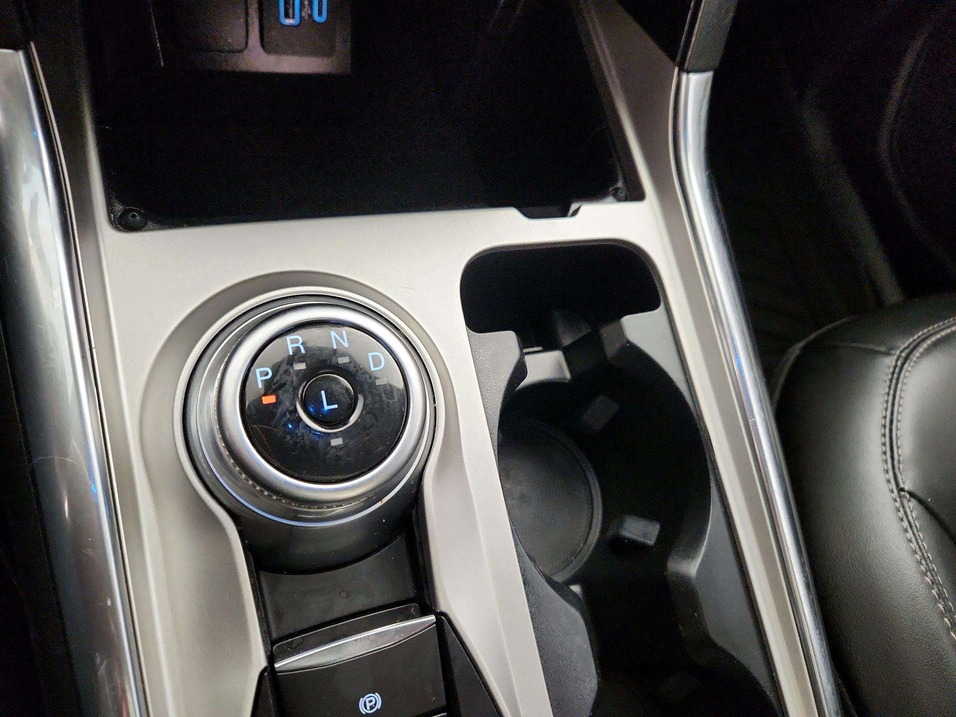 Thumbnail: 2021 Ford Explorer - 17