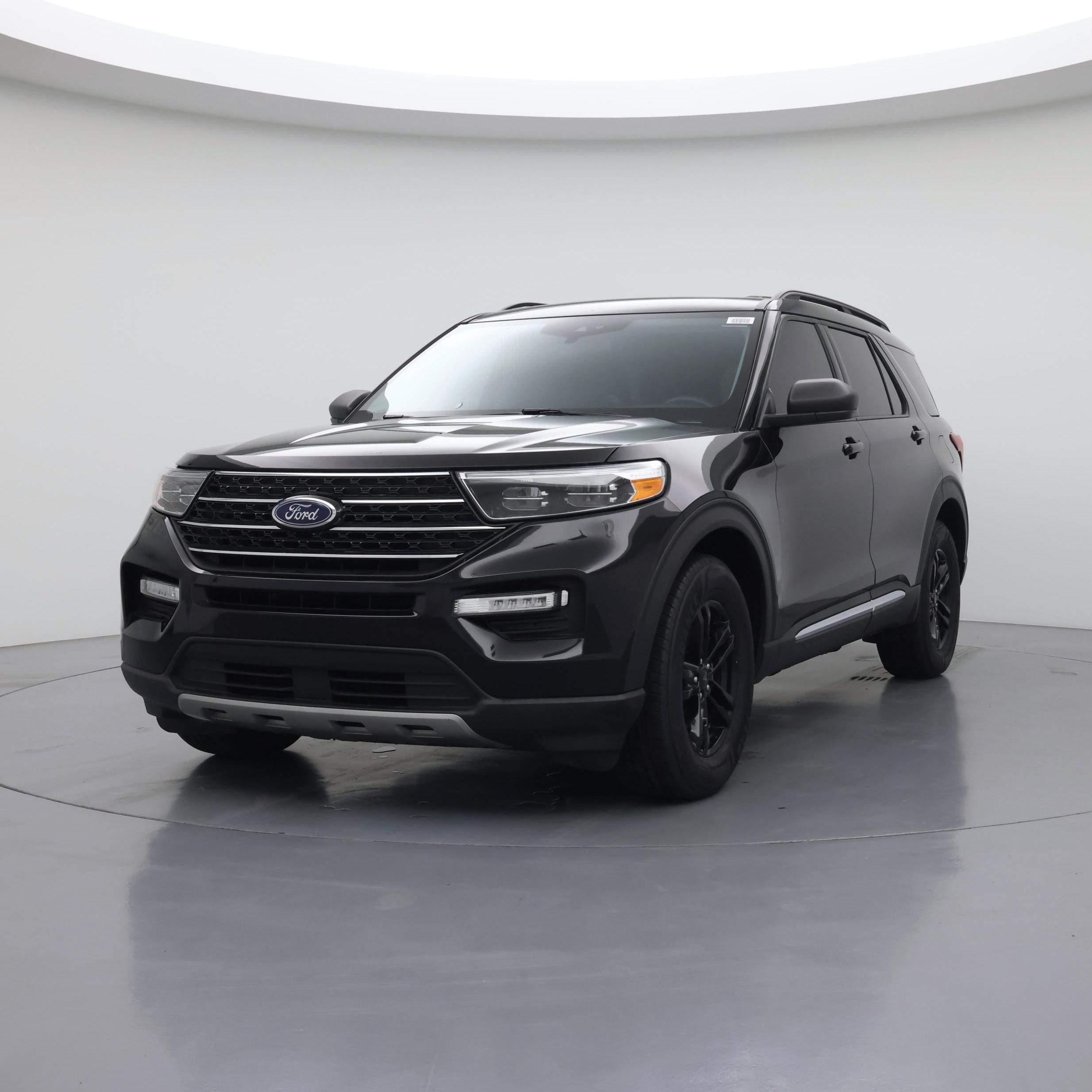 Thumbnail: 2021 Ford Explorer - 4