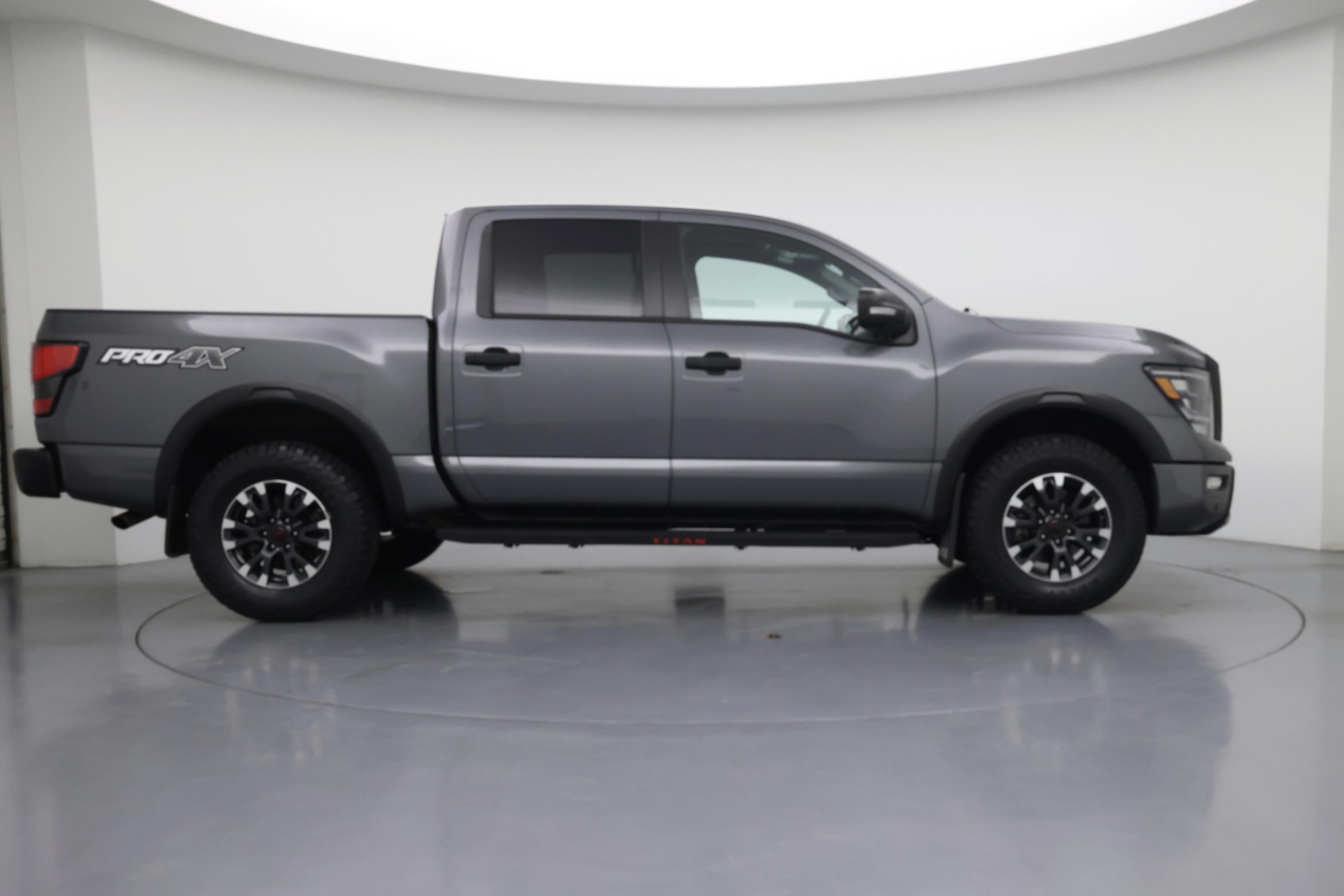 Thumbnail: 2023 Nissan Titan - 7