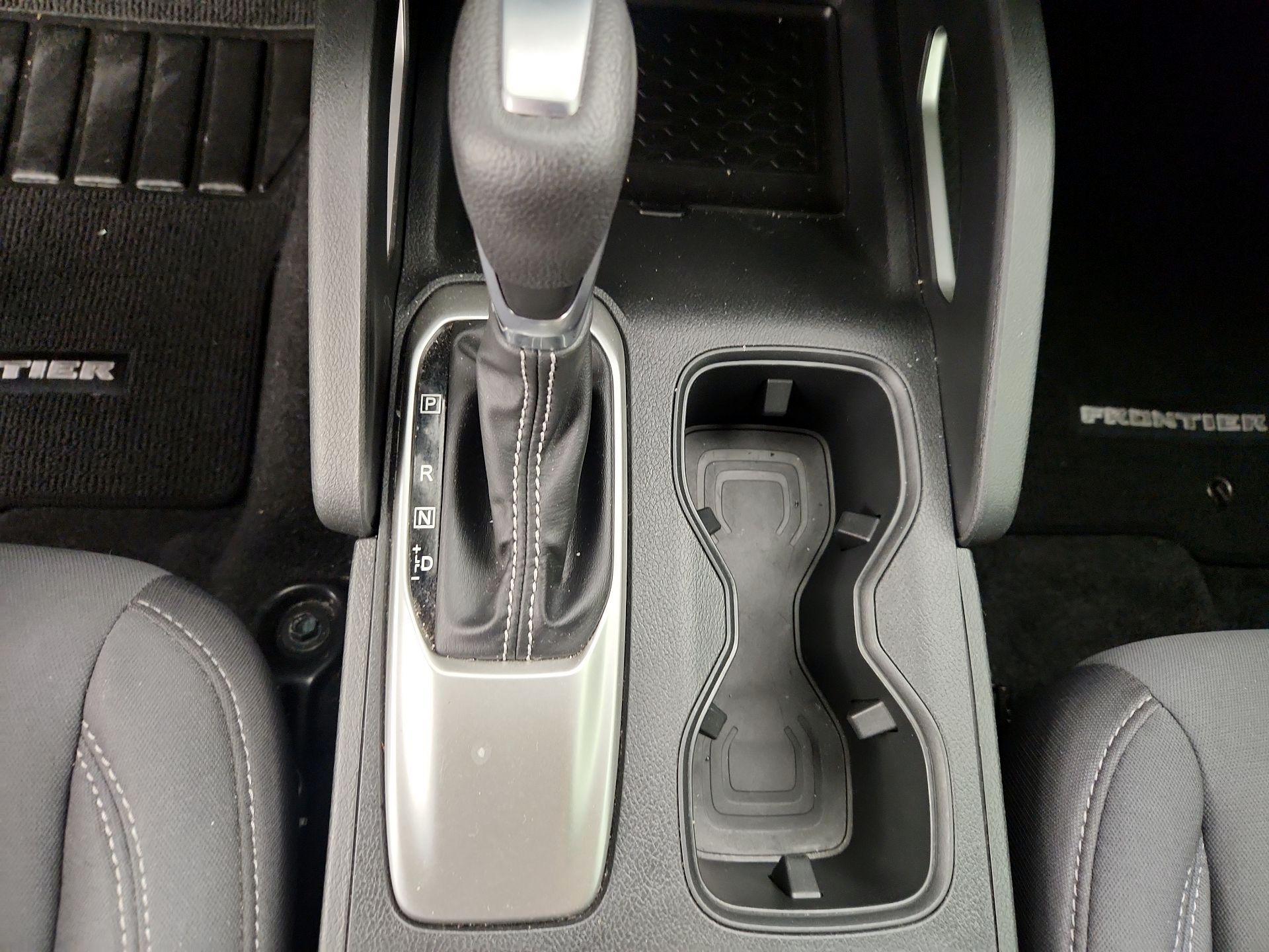 Thumbnail: 2022 Nissan Frontier - 17