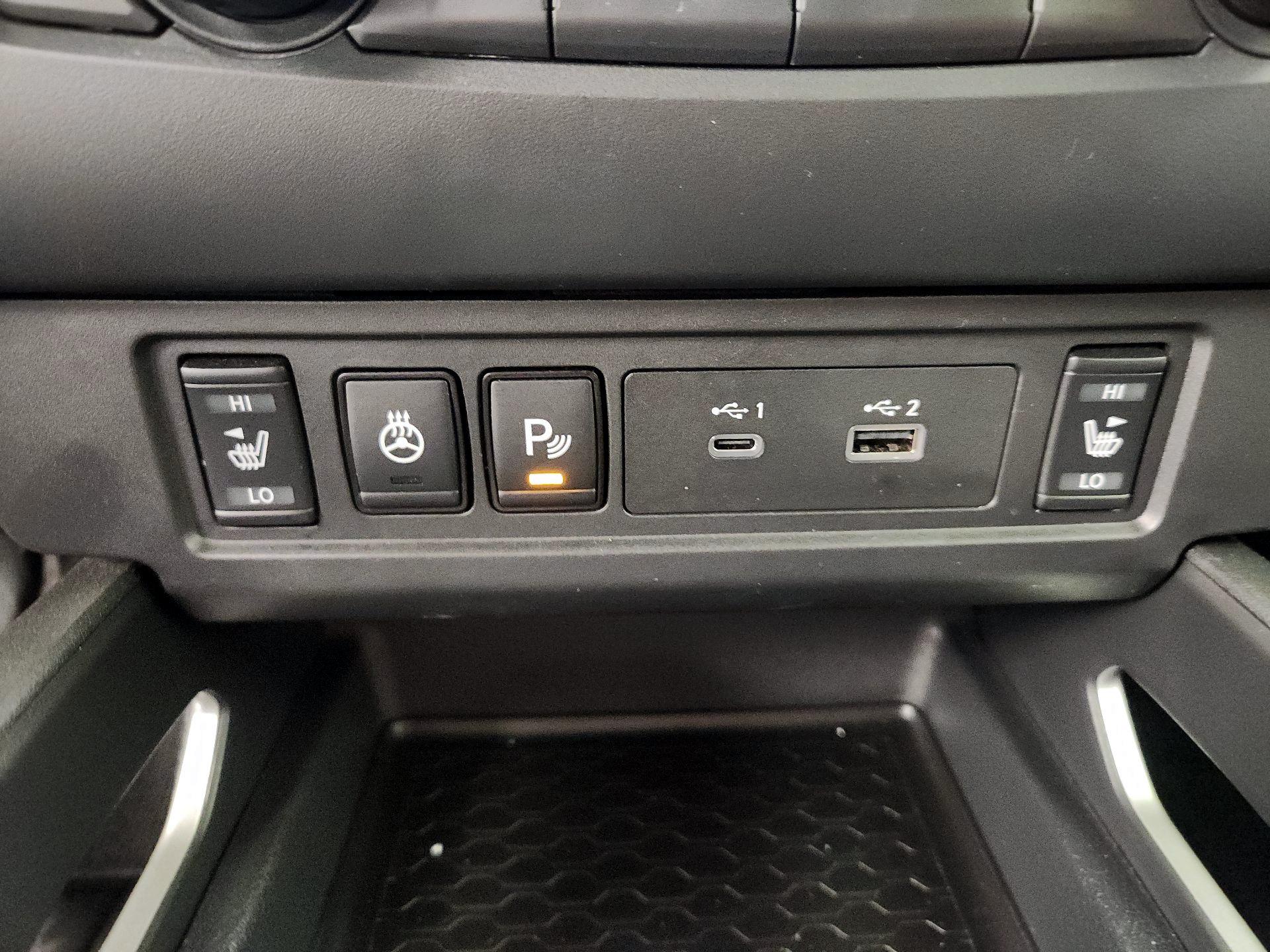 Thumbnail: 2022 Nissan Frontier - 18