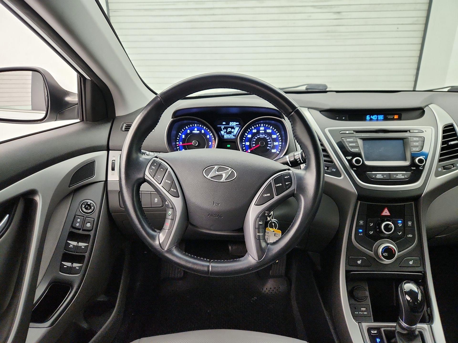 Thumbnail: 2015 Hyundai Elantra - 10
