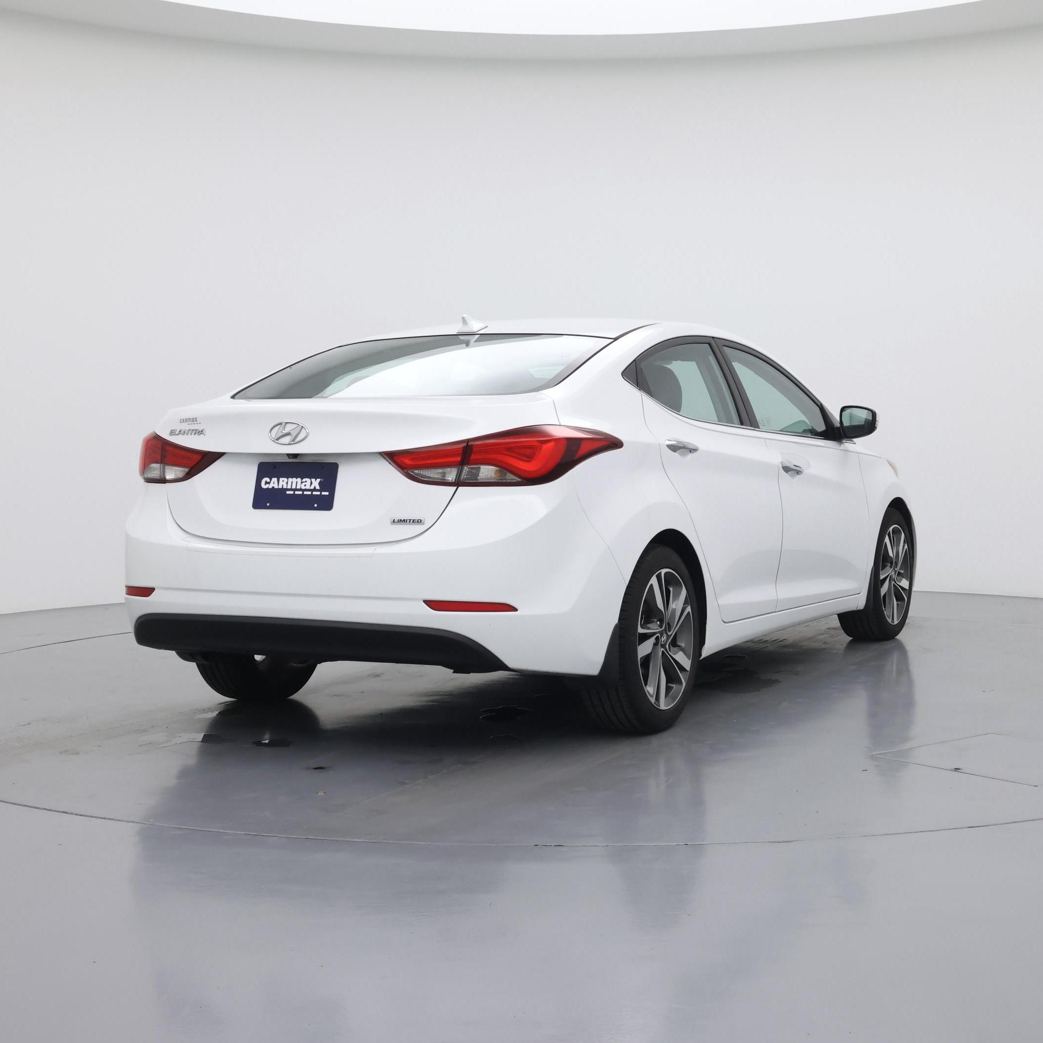 Thumbnail: 2015 Hyundai Elantra - 8
