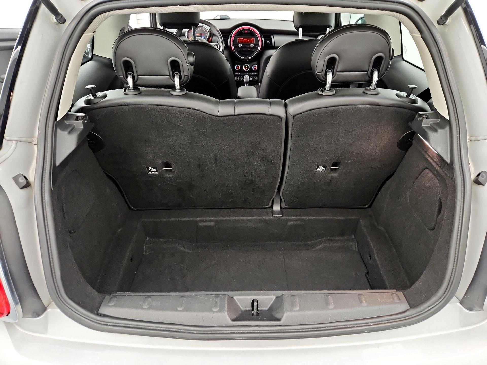 Thumbnail: 2015 MINI Cooper Hardtop - 19