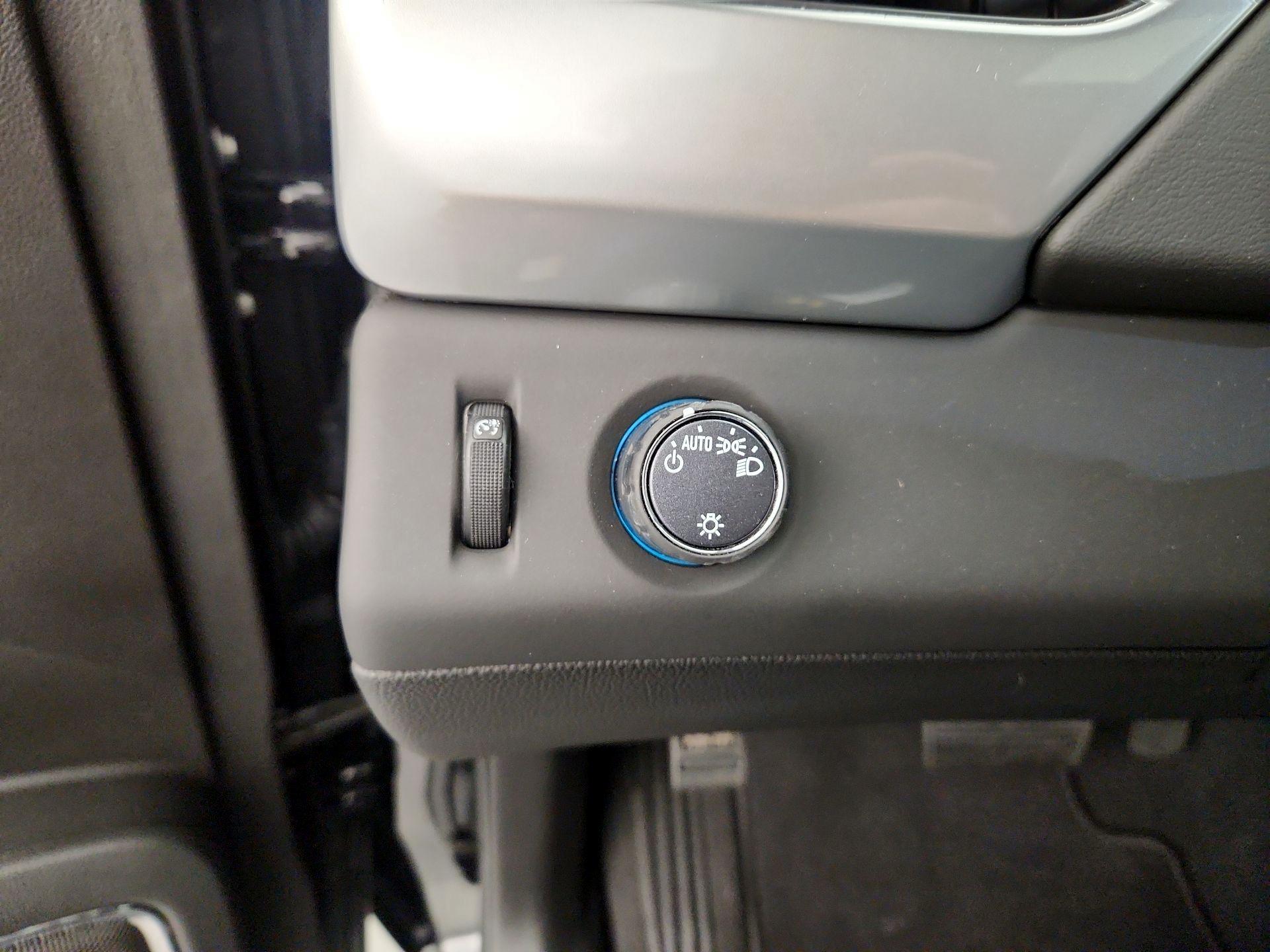 Thumbnail: 2020 Chevrolet Tahoe - 13