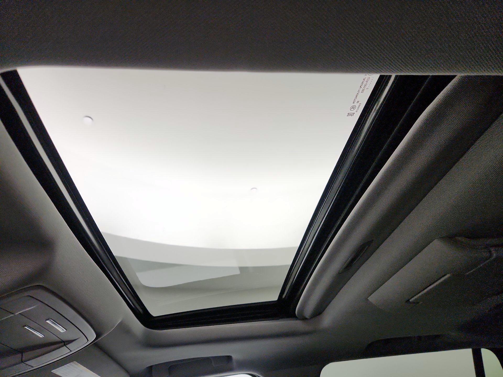 Thumbnail: 2020 Chevrolet Tahoe - 20