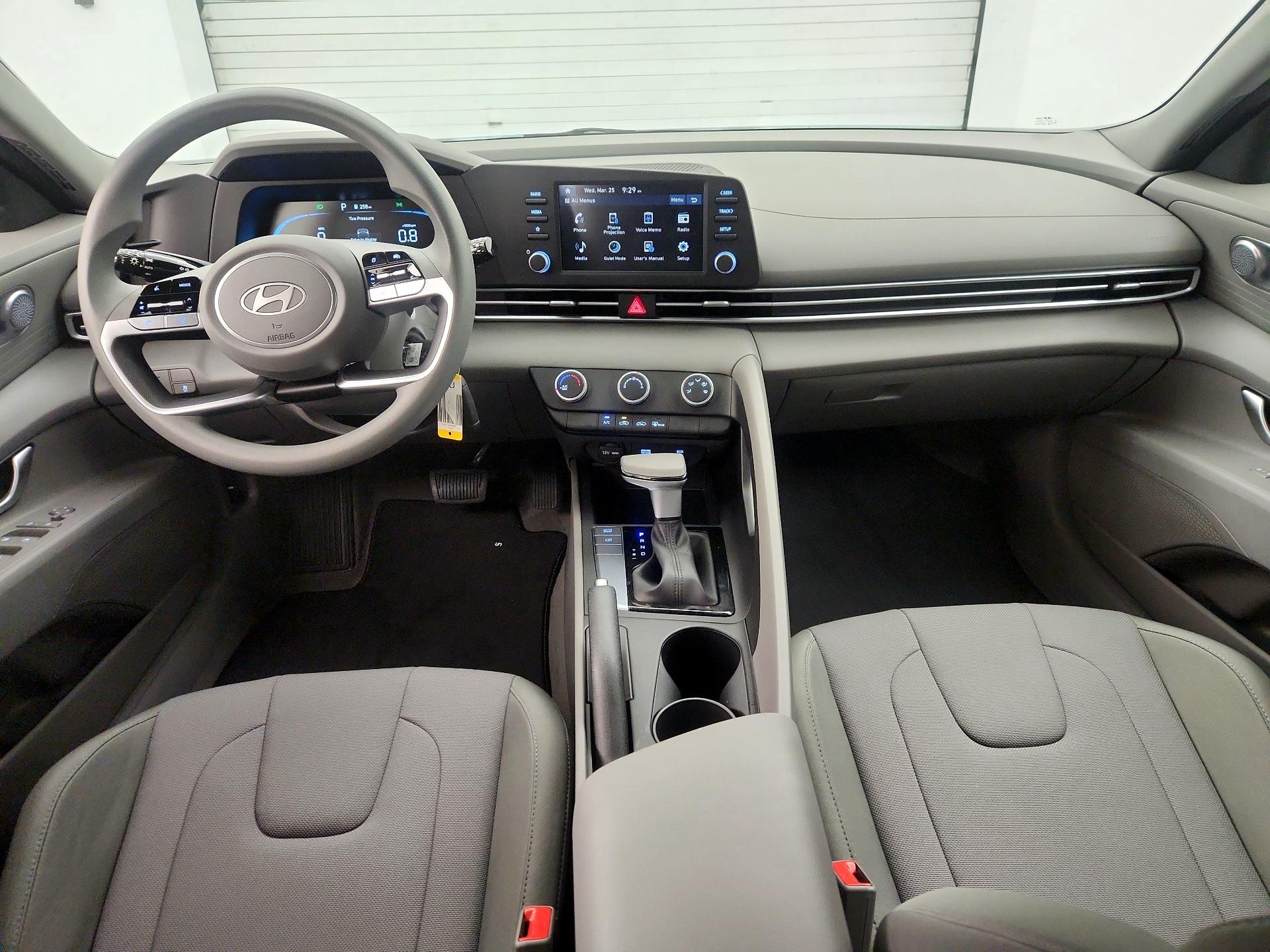 Thumbnail: 2025 Hyundai Elantra - 9