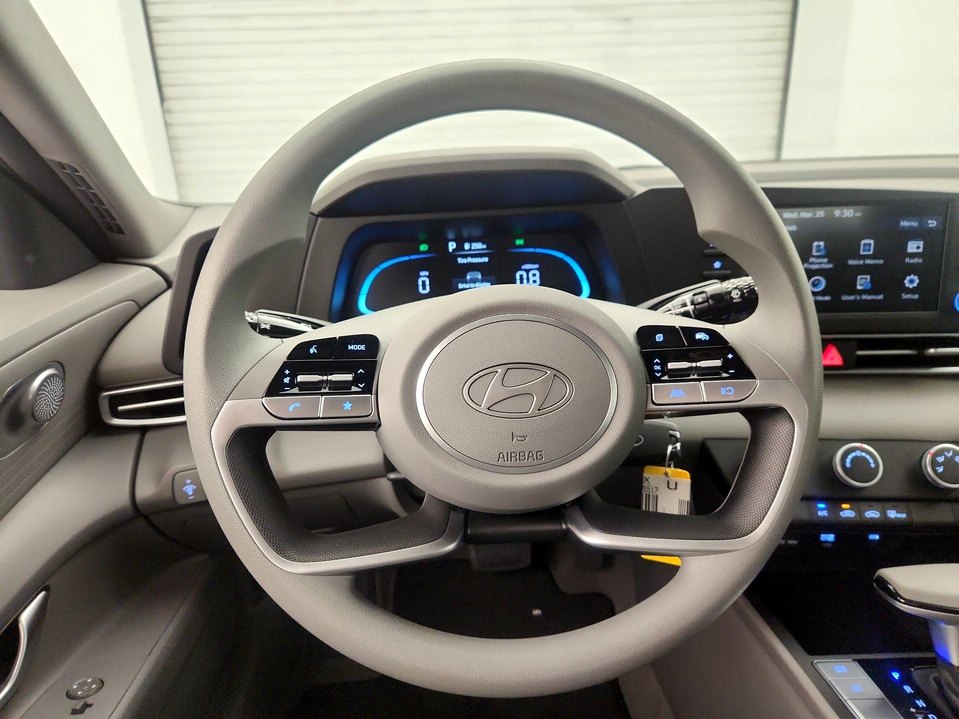 Thumbnail: 2025 Hyundai Elantra - 10