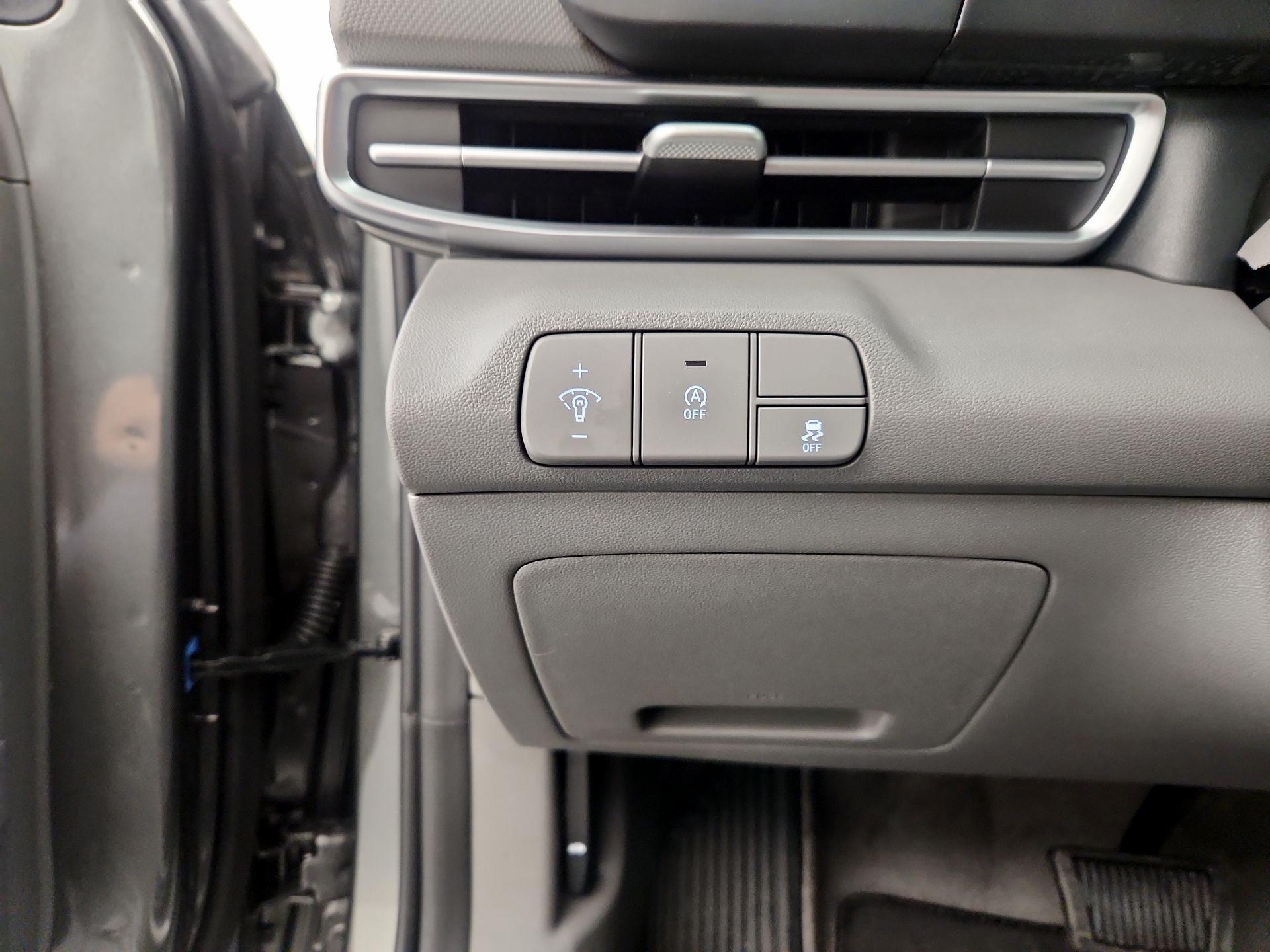 Thumbnail: 2025 Hyundai Elantra - 13