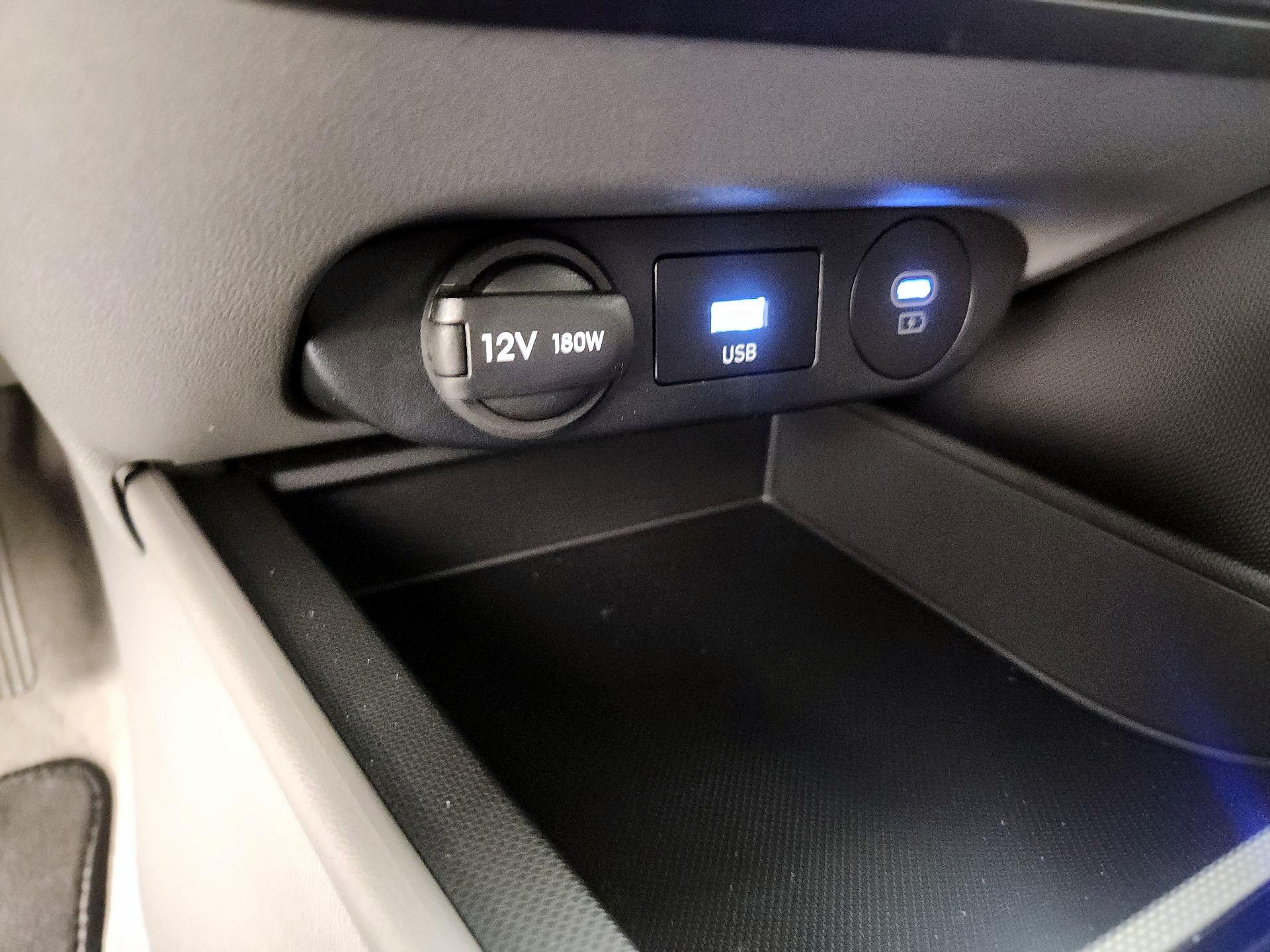 Thumbnail: 2025 Hyundai Elantra - 18