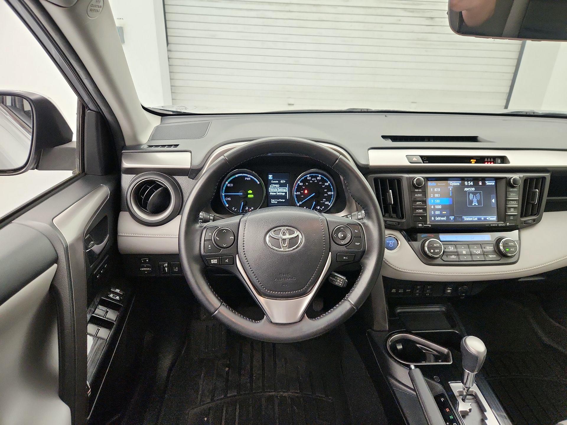 Thumbnail: 2017 Toyota RAV4 - 10
