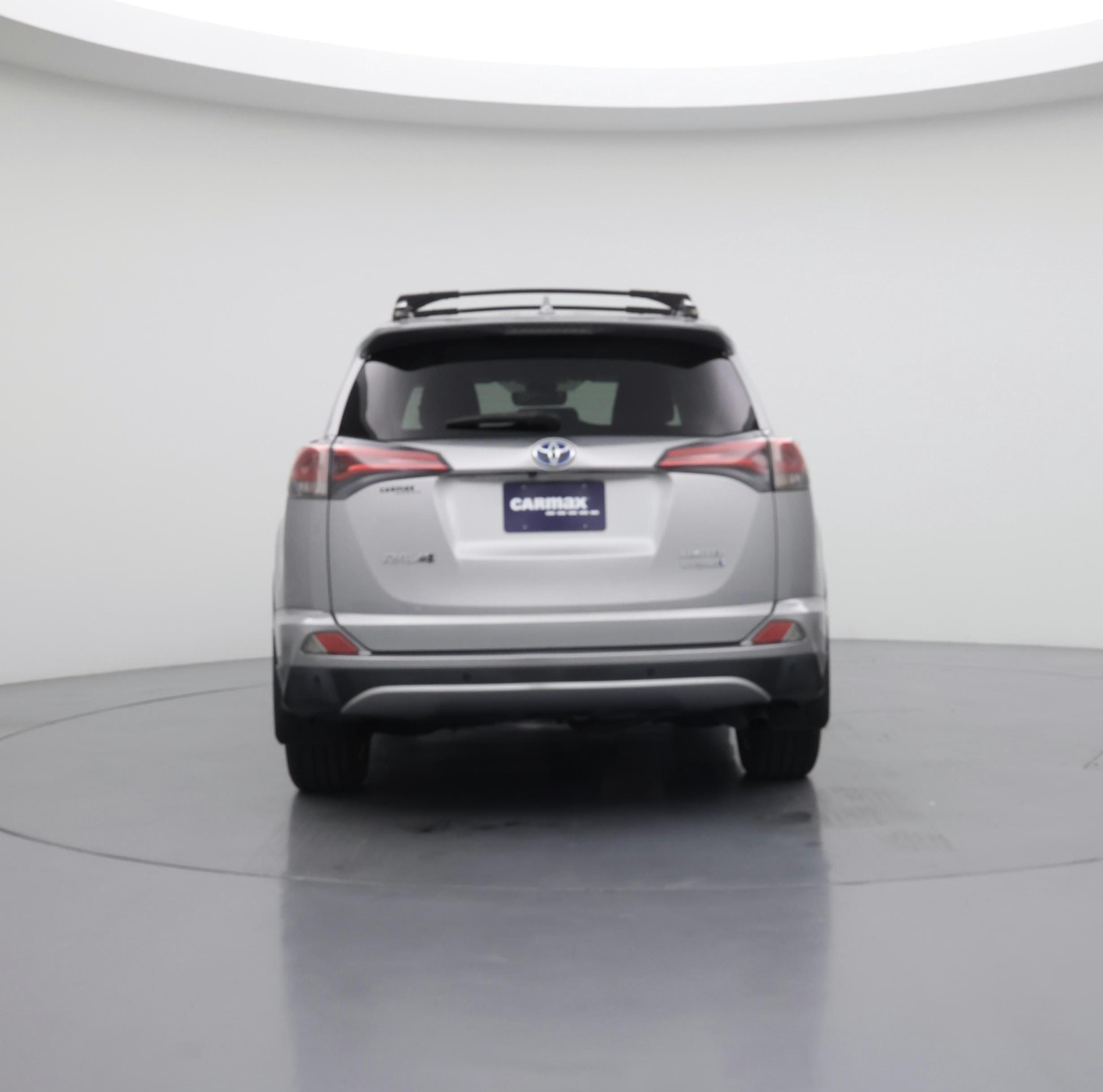 Thumbnail: 2017 Toyota RAV4 - 6