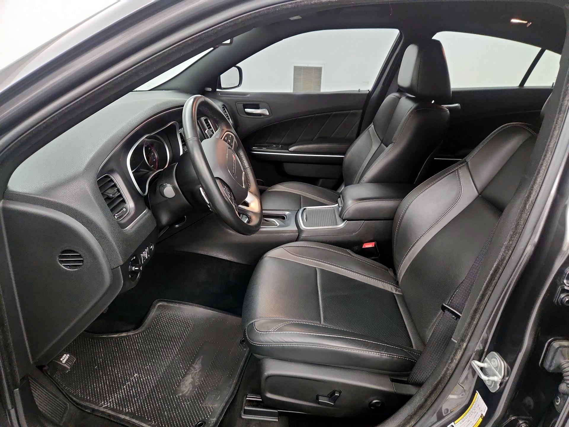 Thumbnail: 2016 Dodge Charger - 11