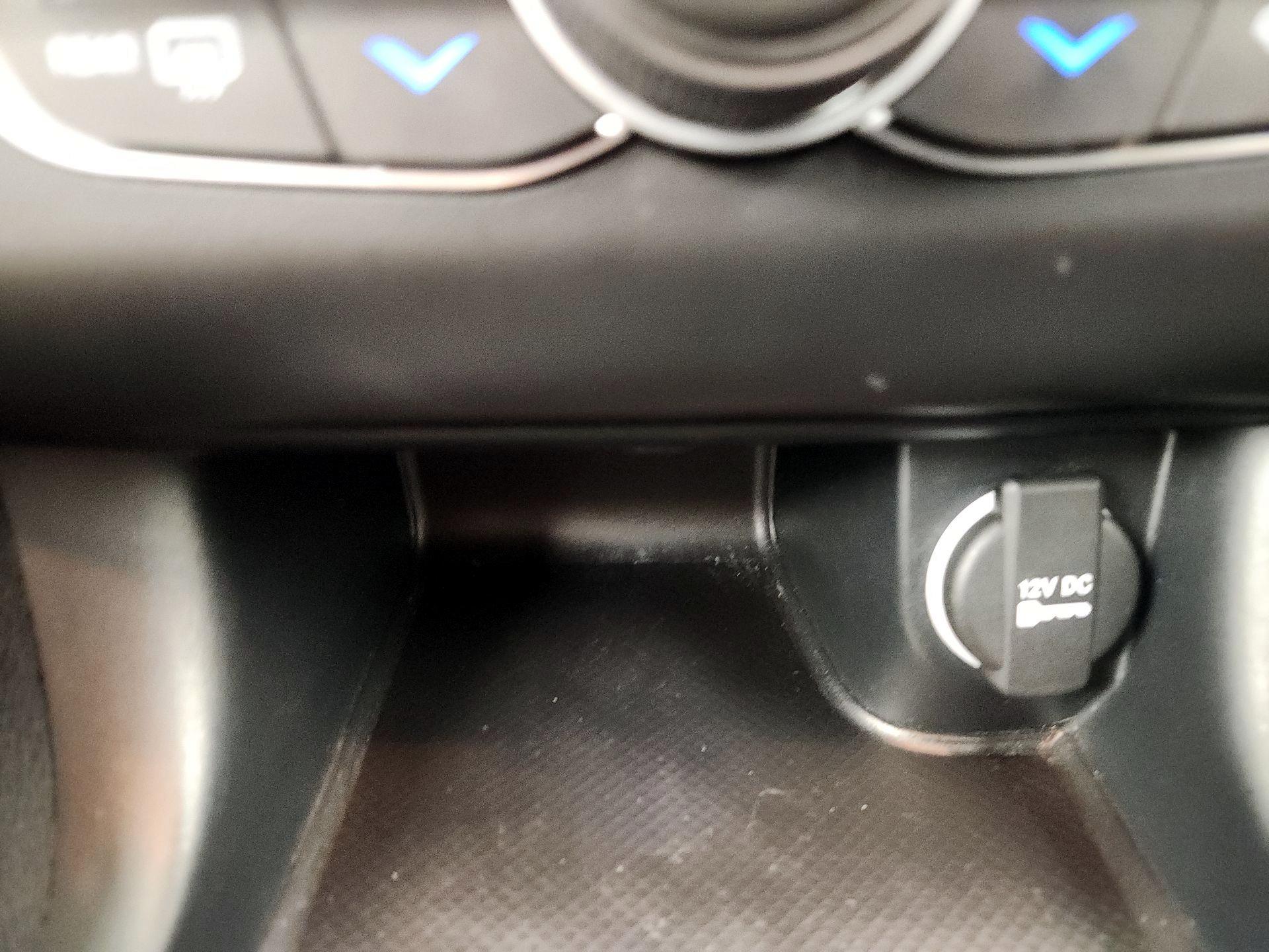 Thumbnail: 2016 Dodge Charger - 18