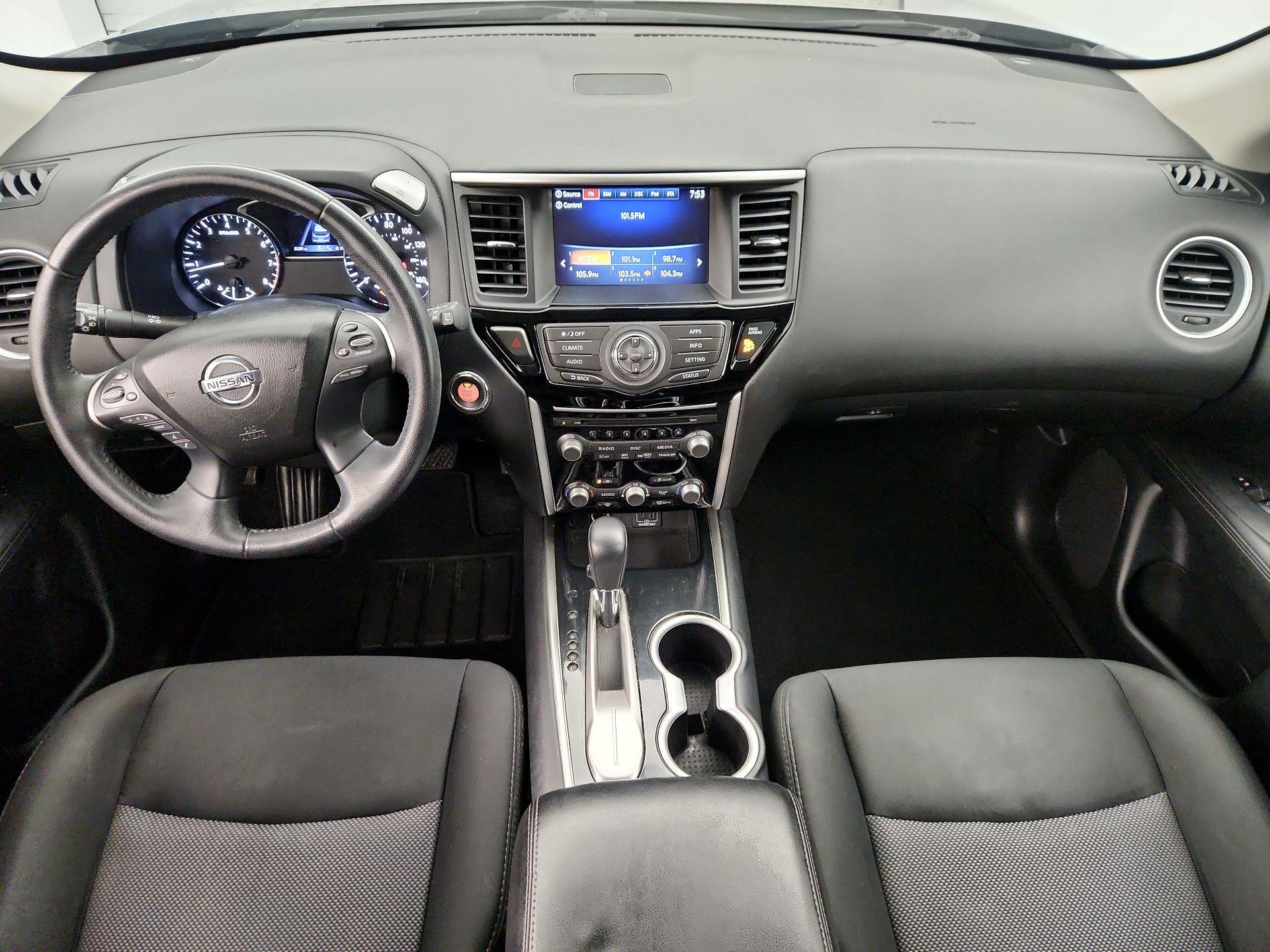 Thumbnail: 2019 Nissan Pathfinder - 9
