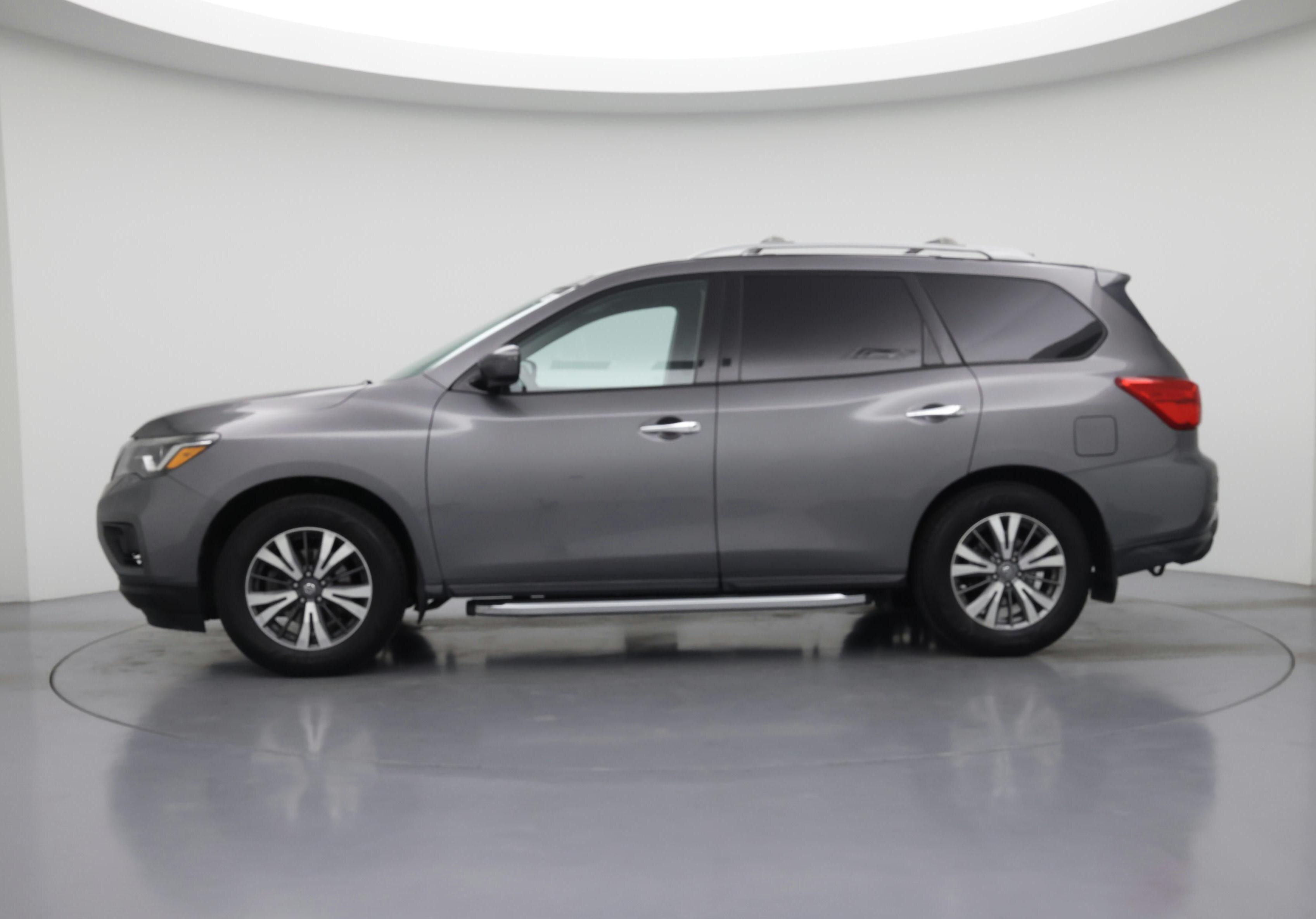 Thumbnail: 2019 Nissan Pathfinder - 3
