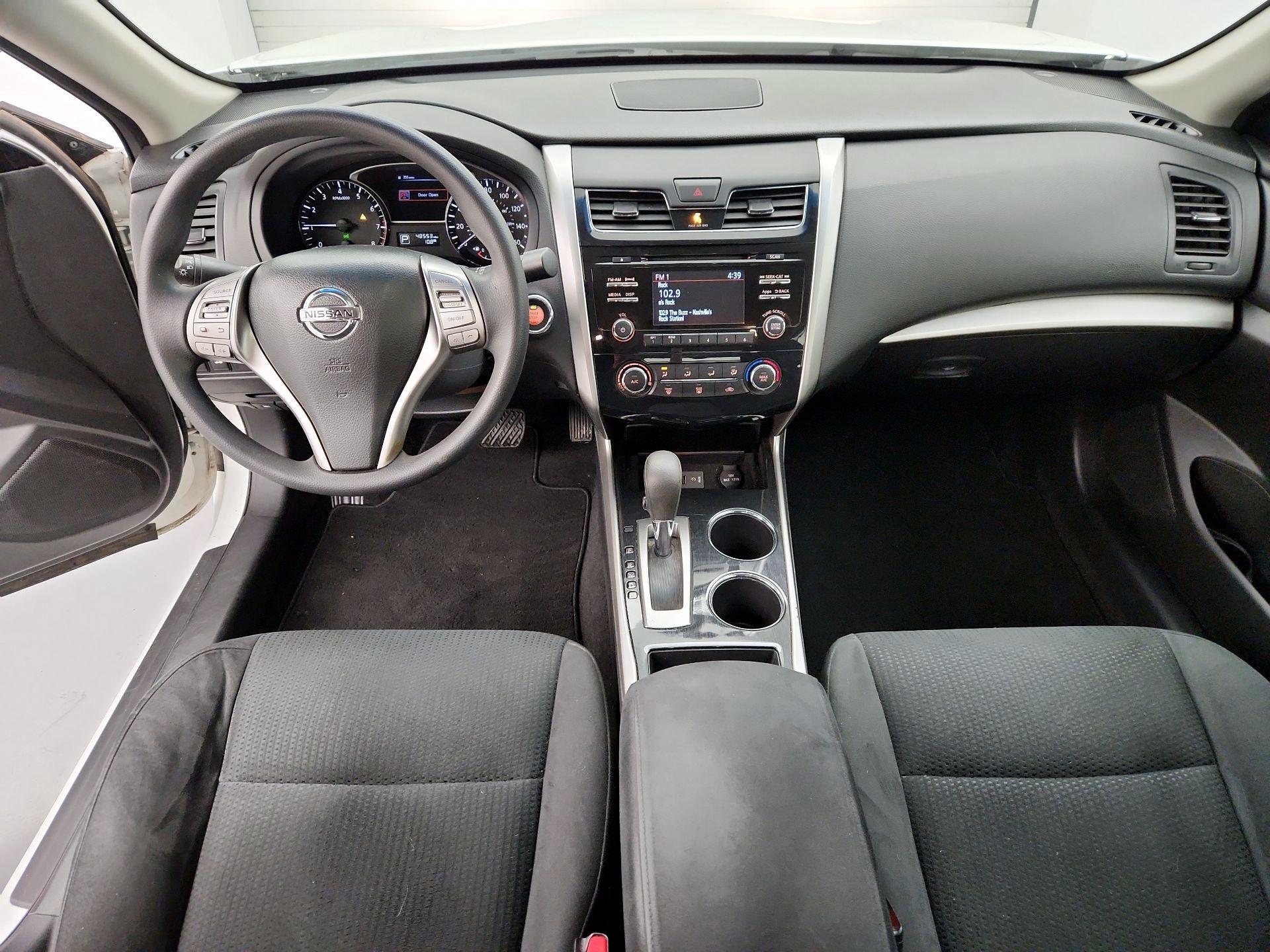 Thumbnail: 2014 Nissan Altima - 9