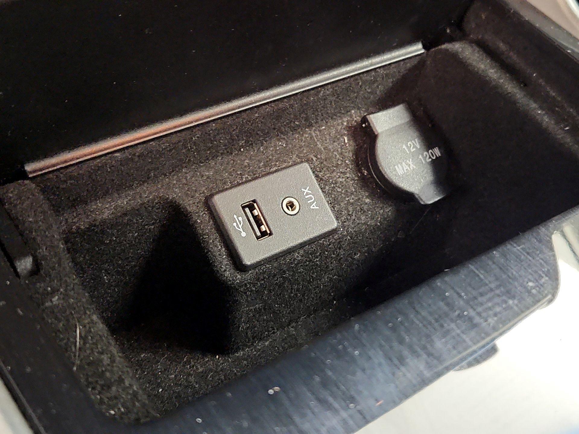 Thumbnail: 2014 Nissan Altima - 18