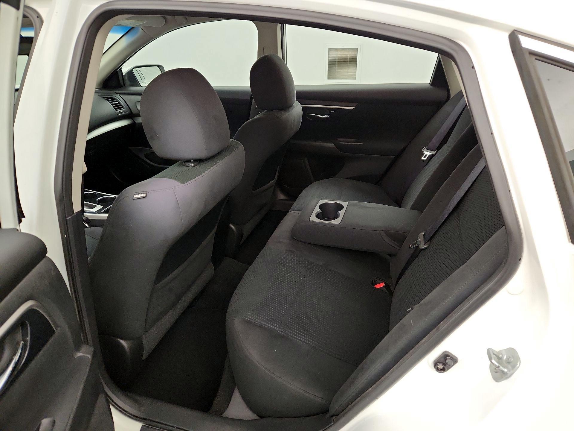 Thumbnail: 2014 Nissan Altima - 19