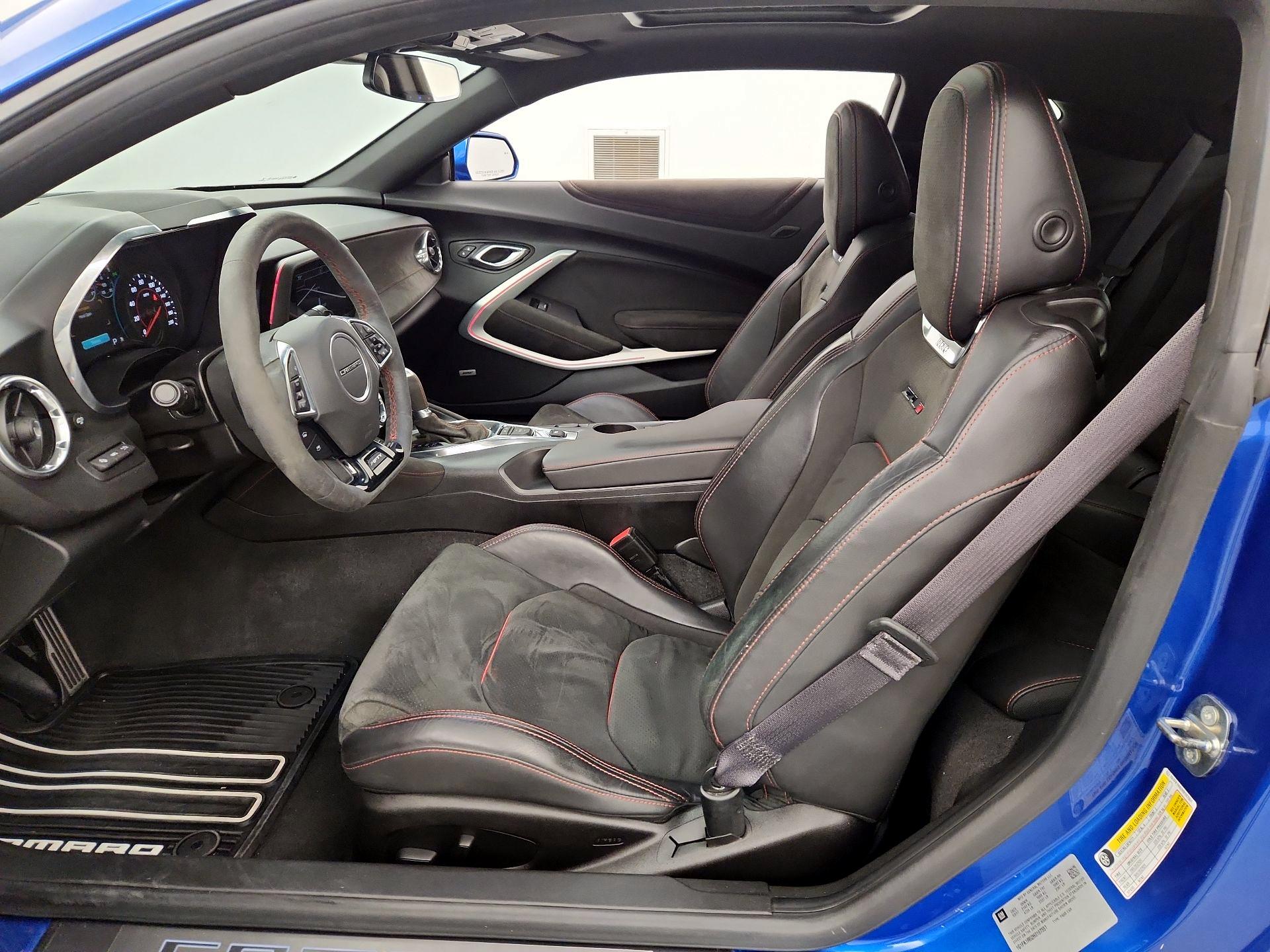 Thumbnail: 2017 Chevrolet Camaro - 11