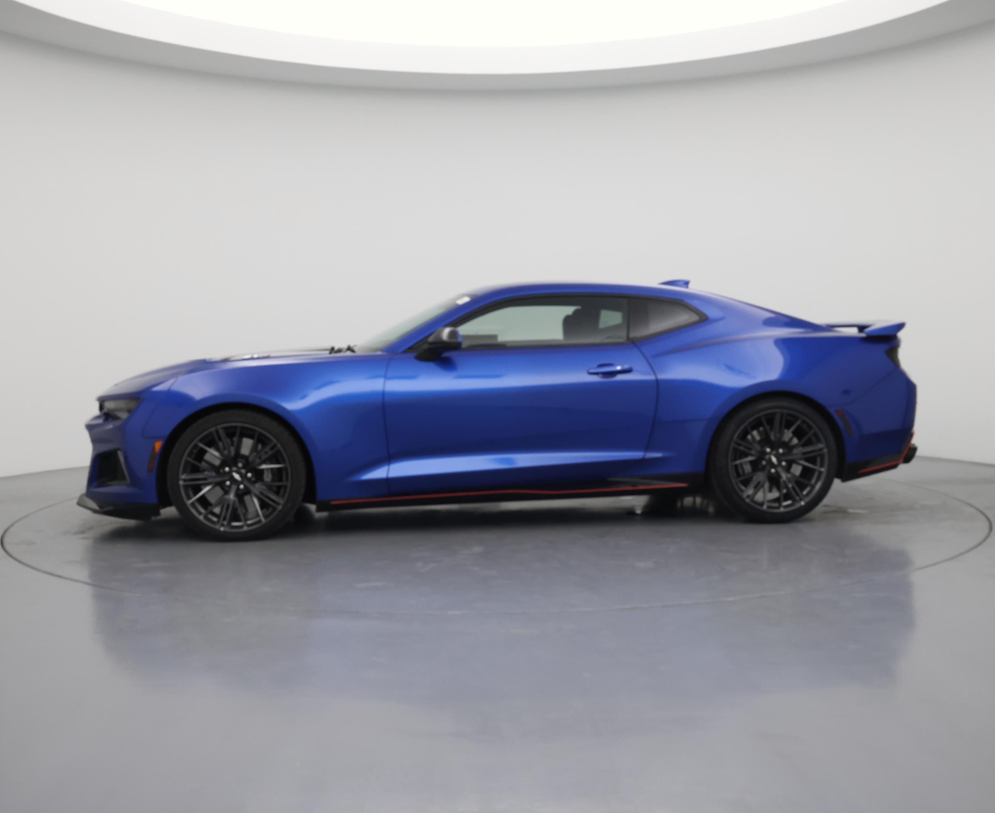 Thumbnail: 2017 Chevrolet Camaro - 3