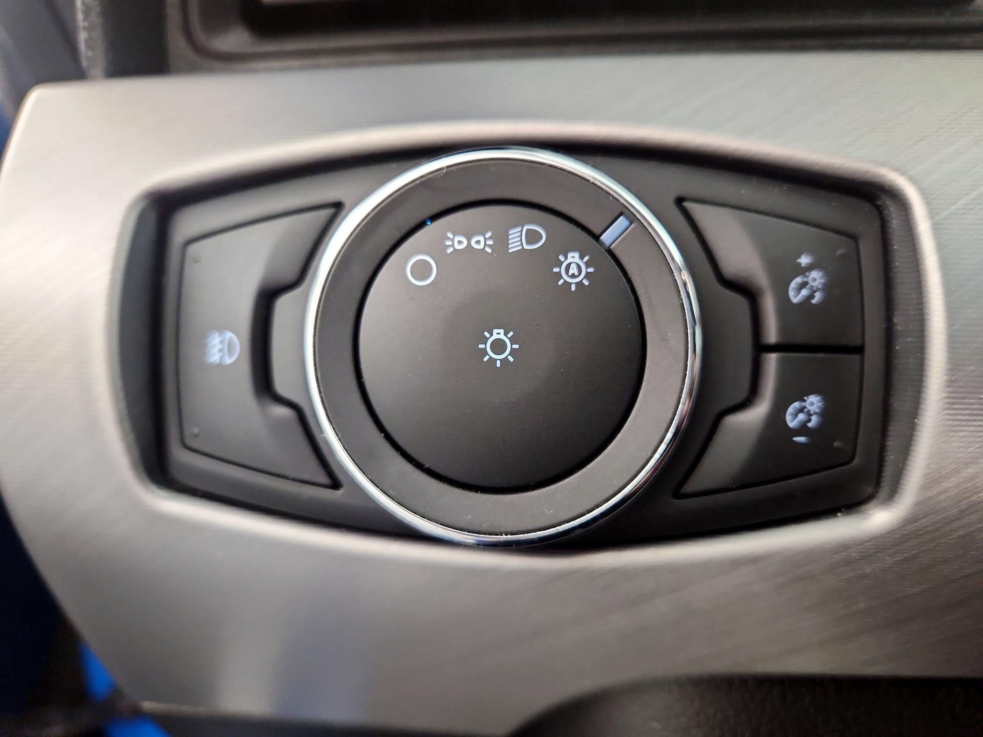 Thumbnail: 2022 Ford Mustang - 13