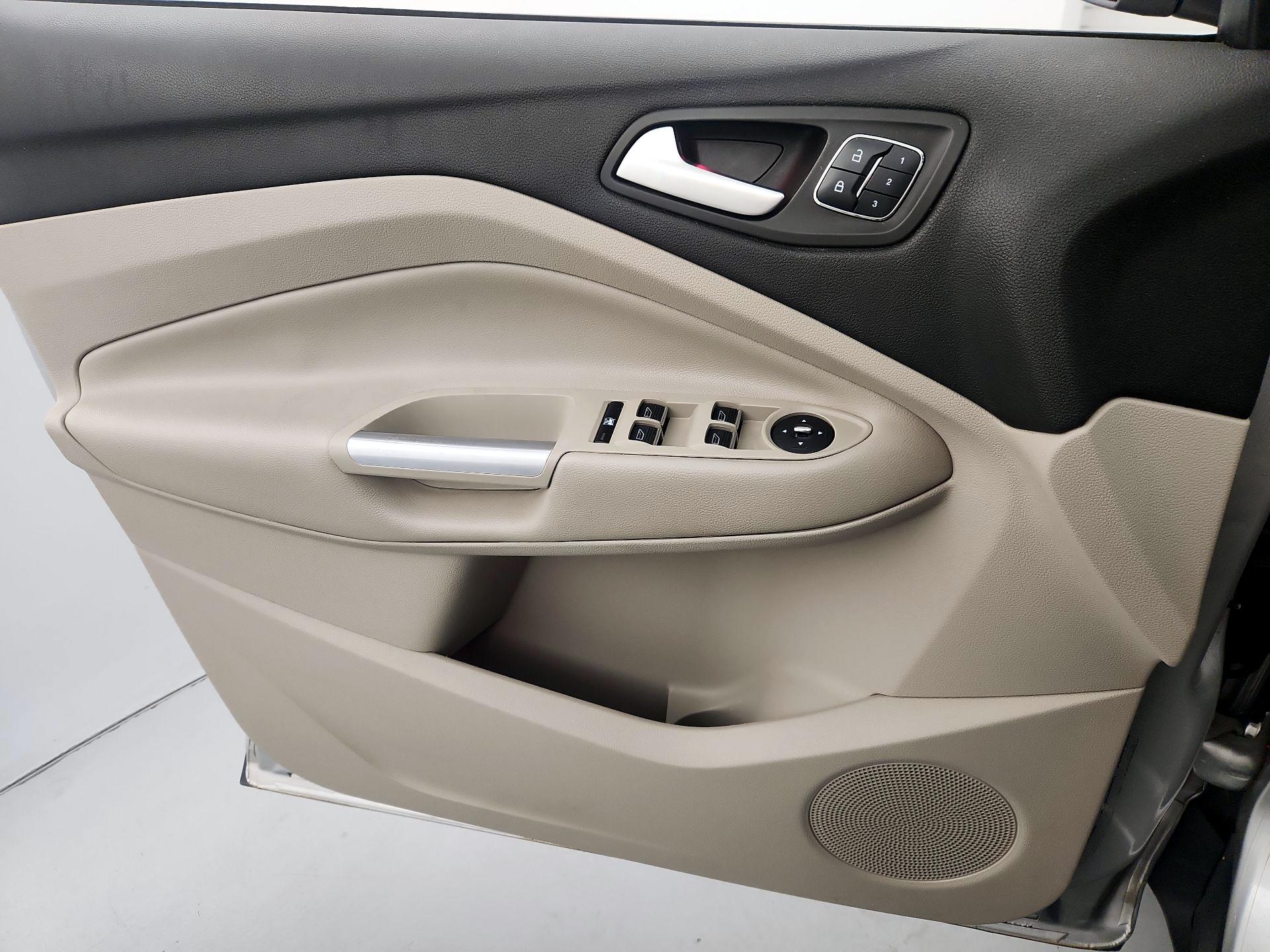 Thumbnail: 2015 Ford Escape - 12