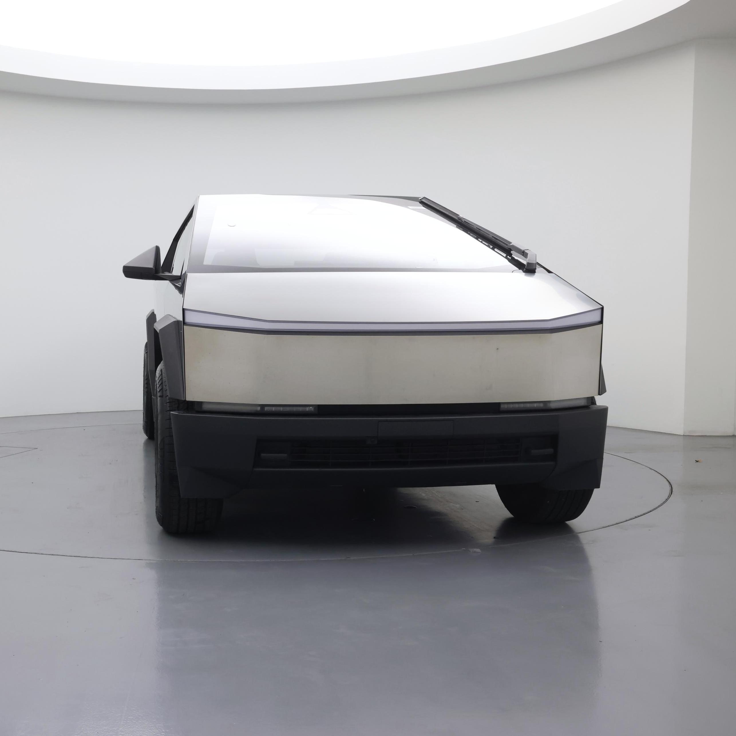 Thumbnail: 2025 Tesla Cybertruck - 5