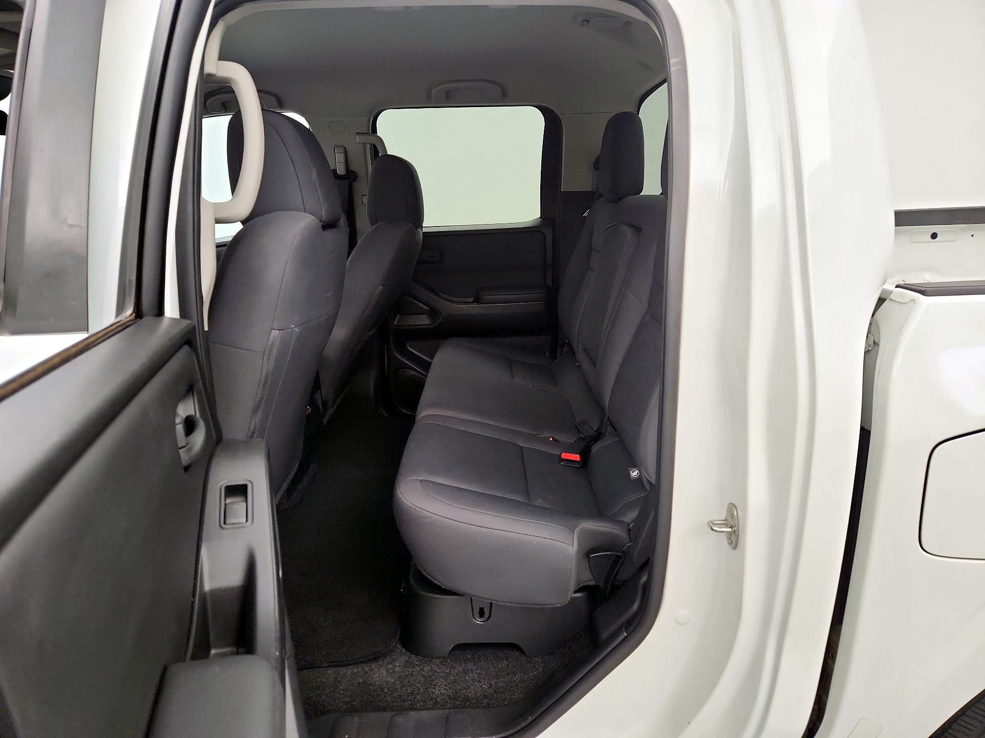 Thumbnail: 2022 Nissan Frontier - 19