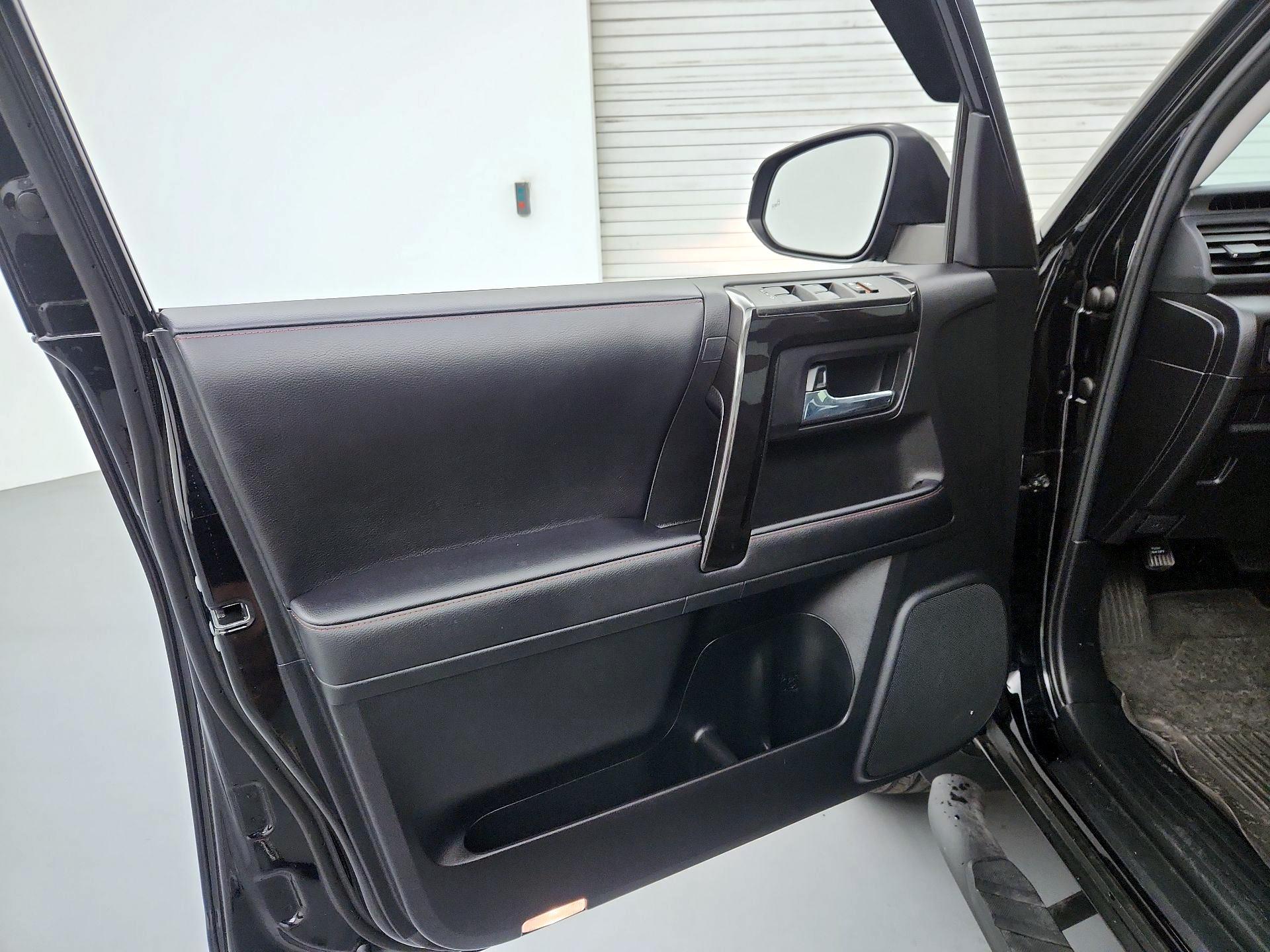 Thumbnail: 2024 Toyota 4Runner - 12