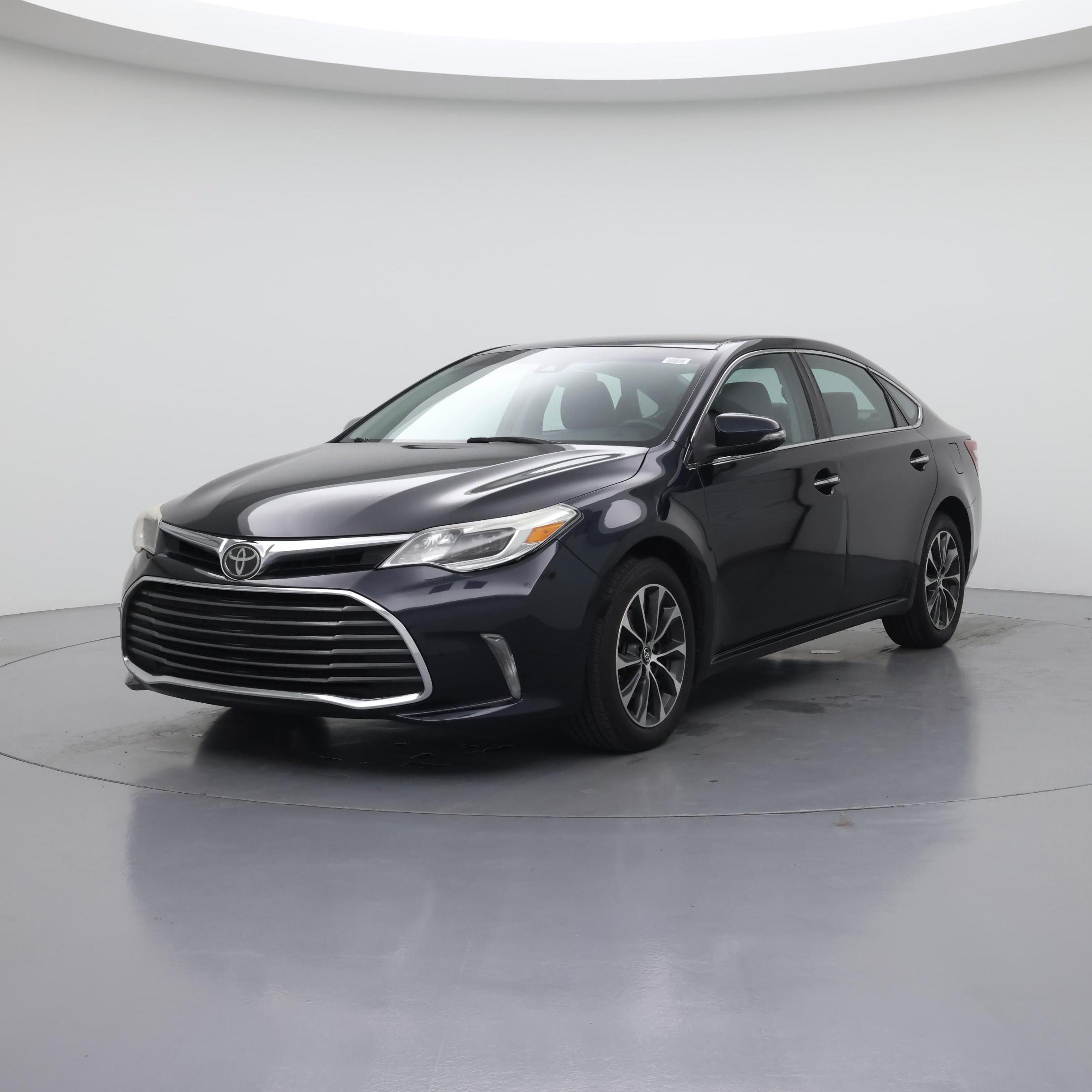 Thumbnail: 2018 Toyota Avalon - 4