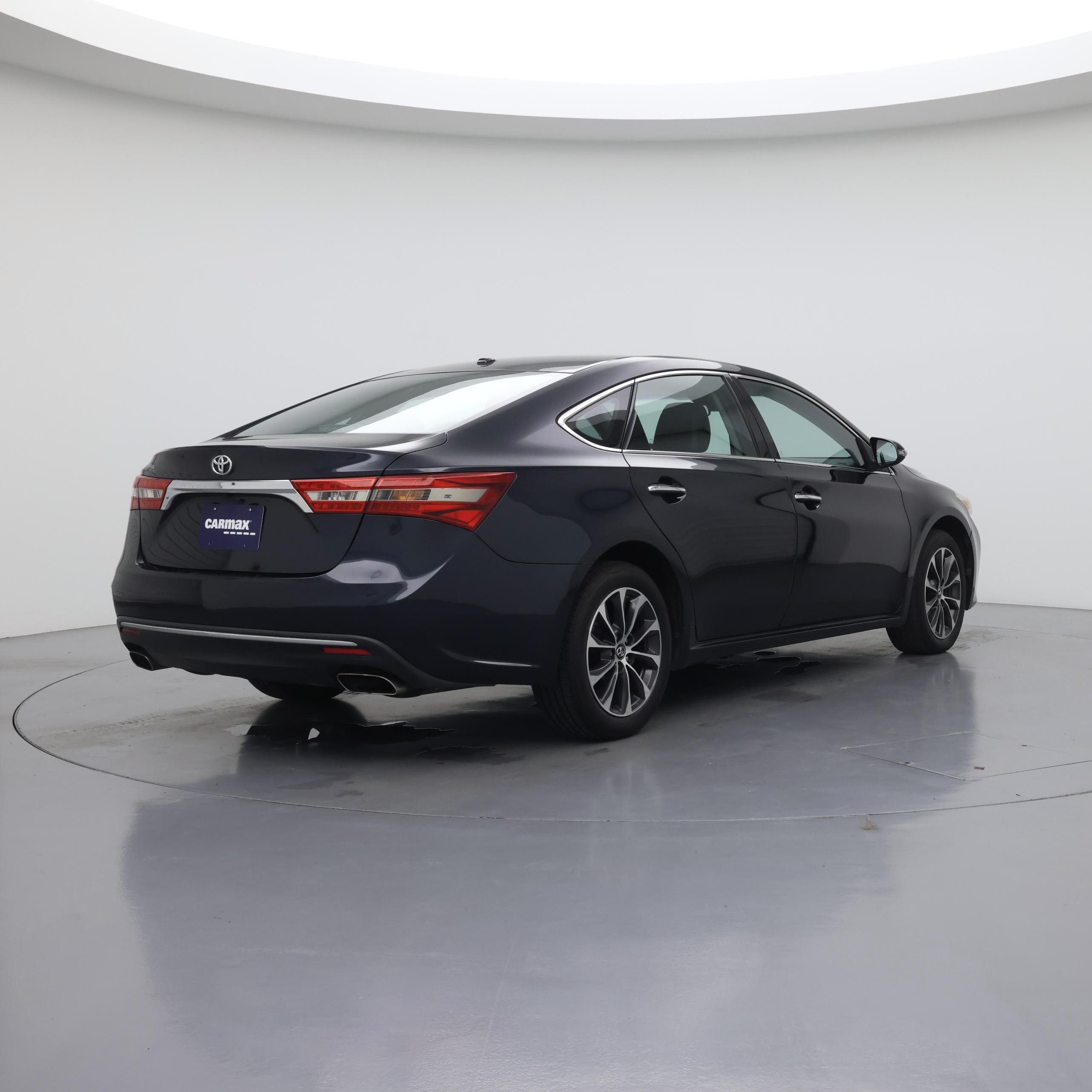 Thumbnail: 2018 Toyota Avalon - 8